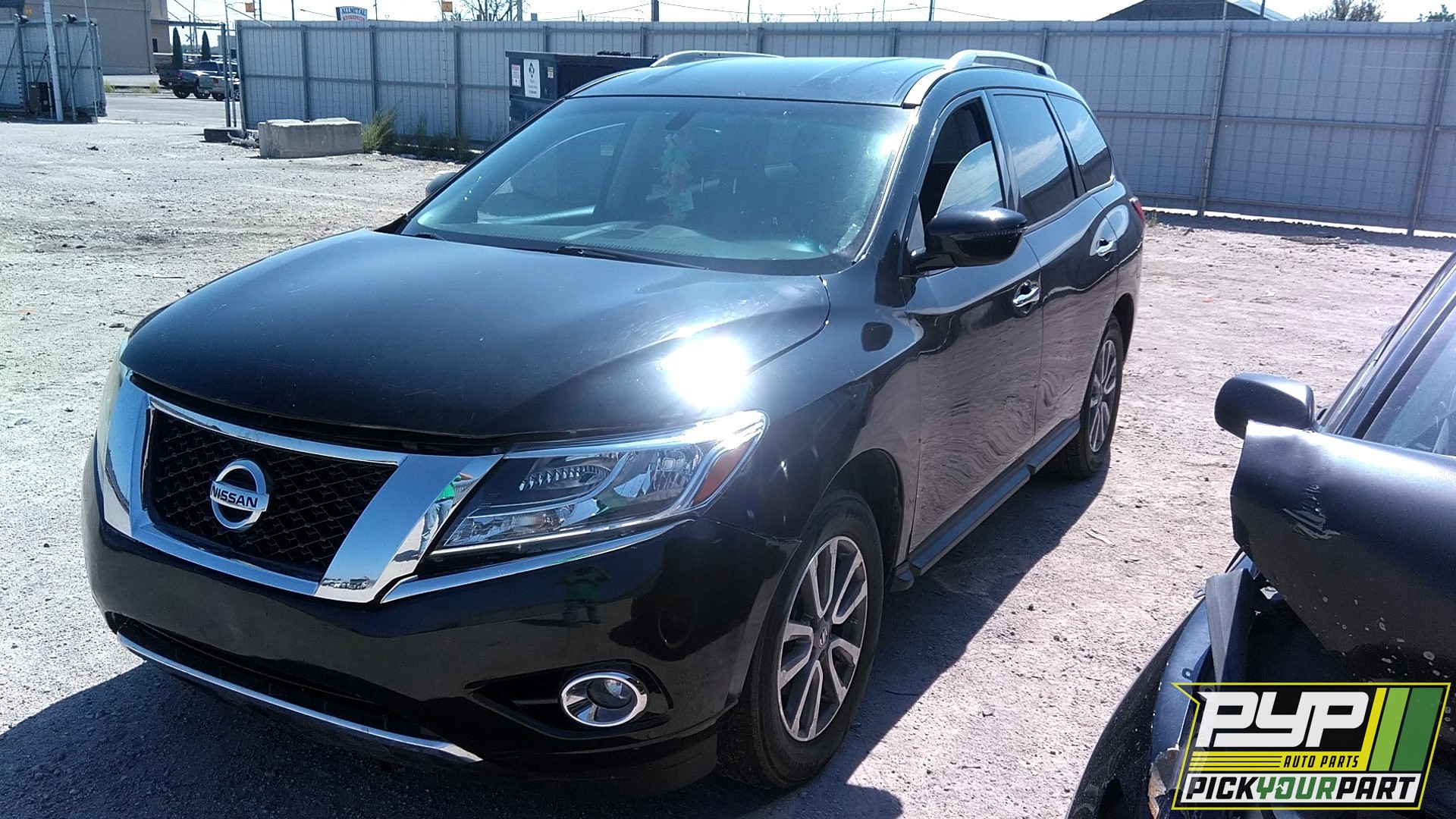 2016 NISSAN PATHFINDER available for parts