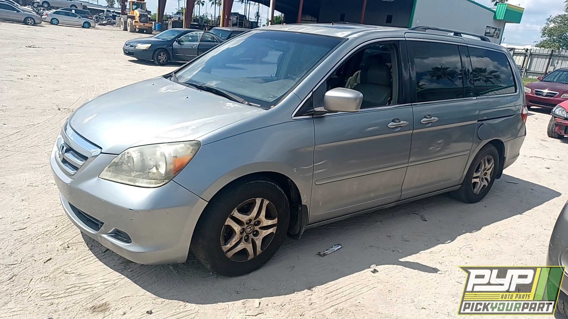 2006 HONDA ODYSSEY available for parts