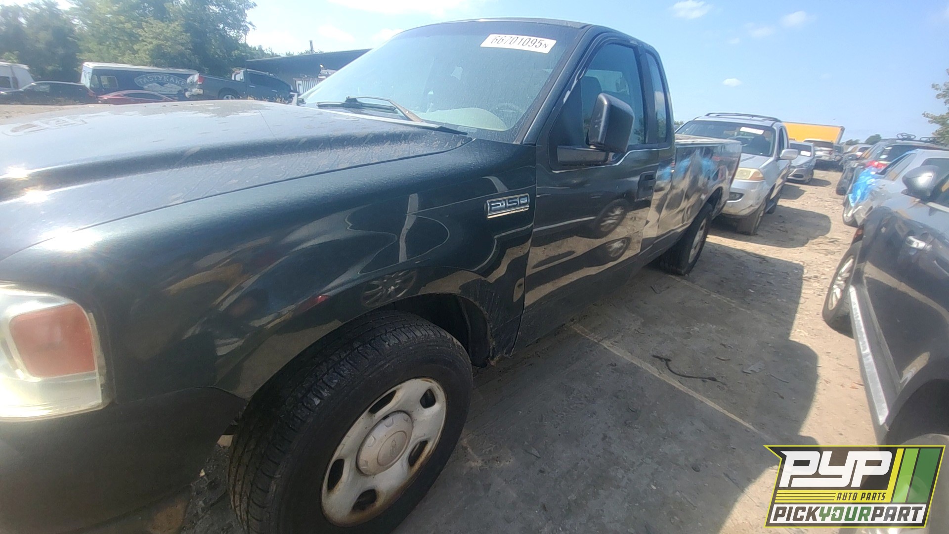 2006 FORD F-150 available for parts
