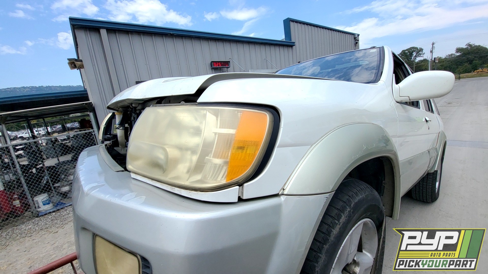 2001 INFINITI QX4 partes disponibles