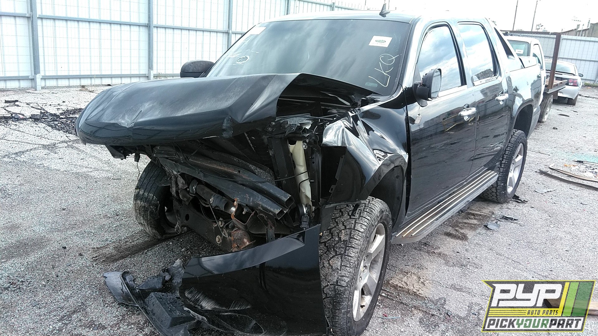 2008 CHEVROLET AVALANCHE available for parts