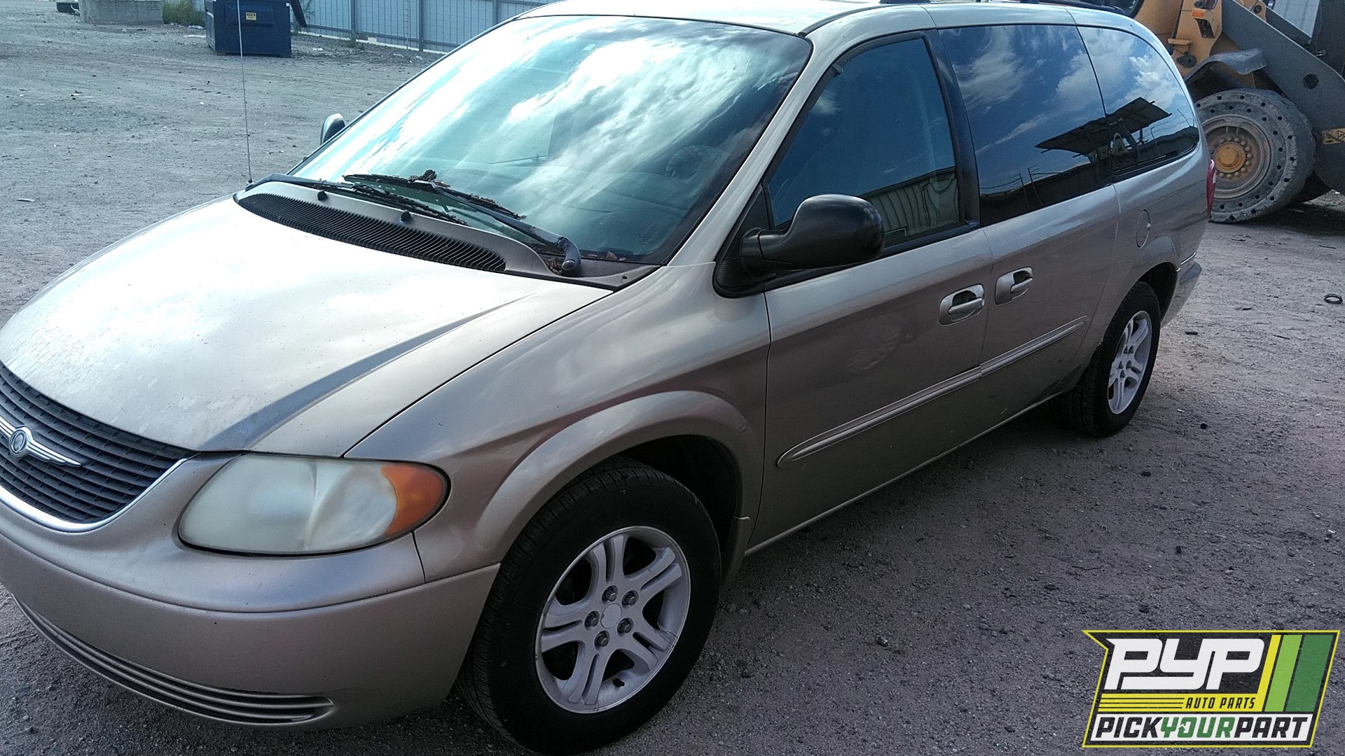 2003 CHRYSLER TOWN & COUNTRY available for parts