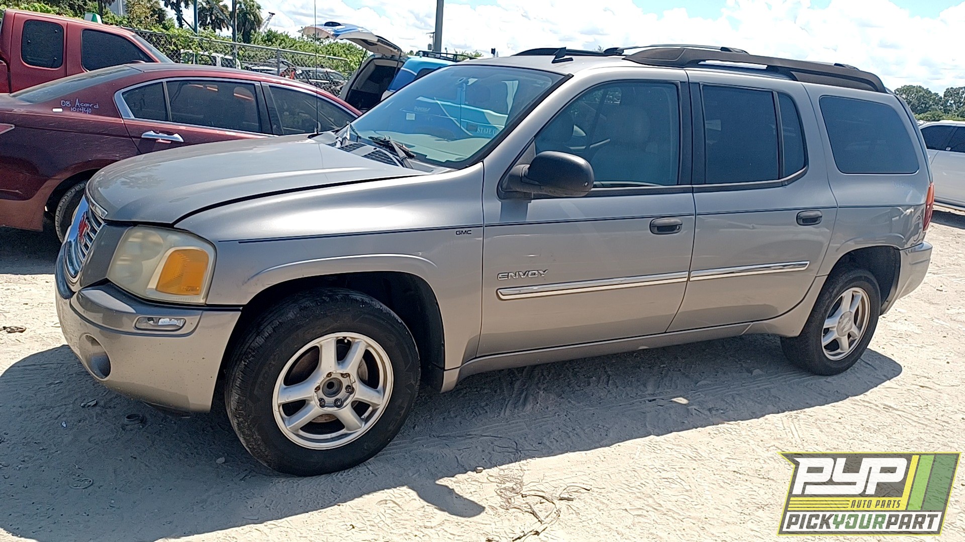 2006 GMC ENVOY XL available for parts