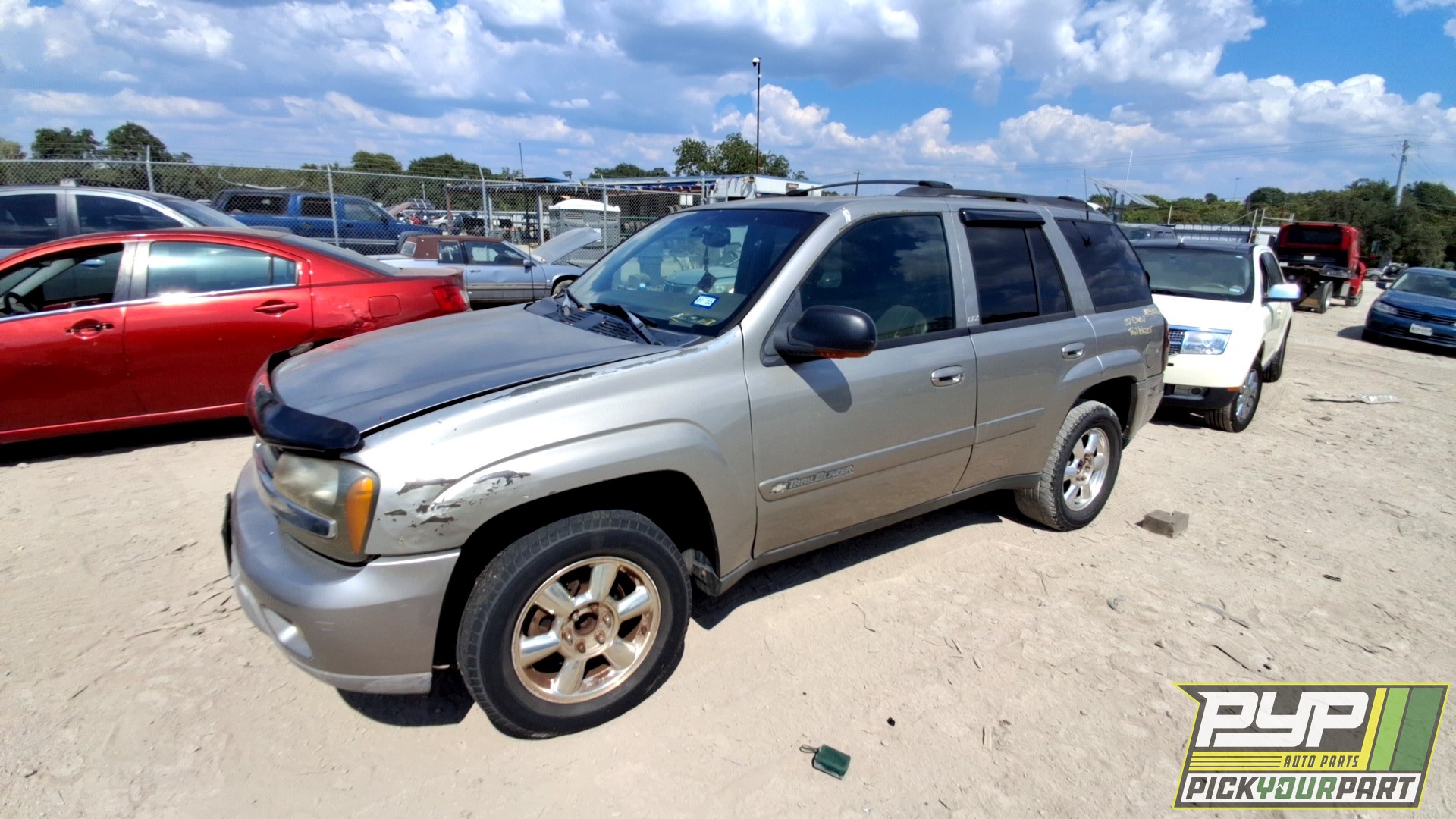 2002 CHEVROLET TRAILBLAZER available for parts