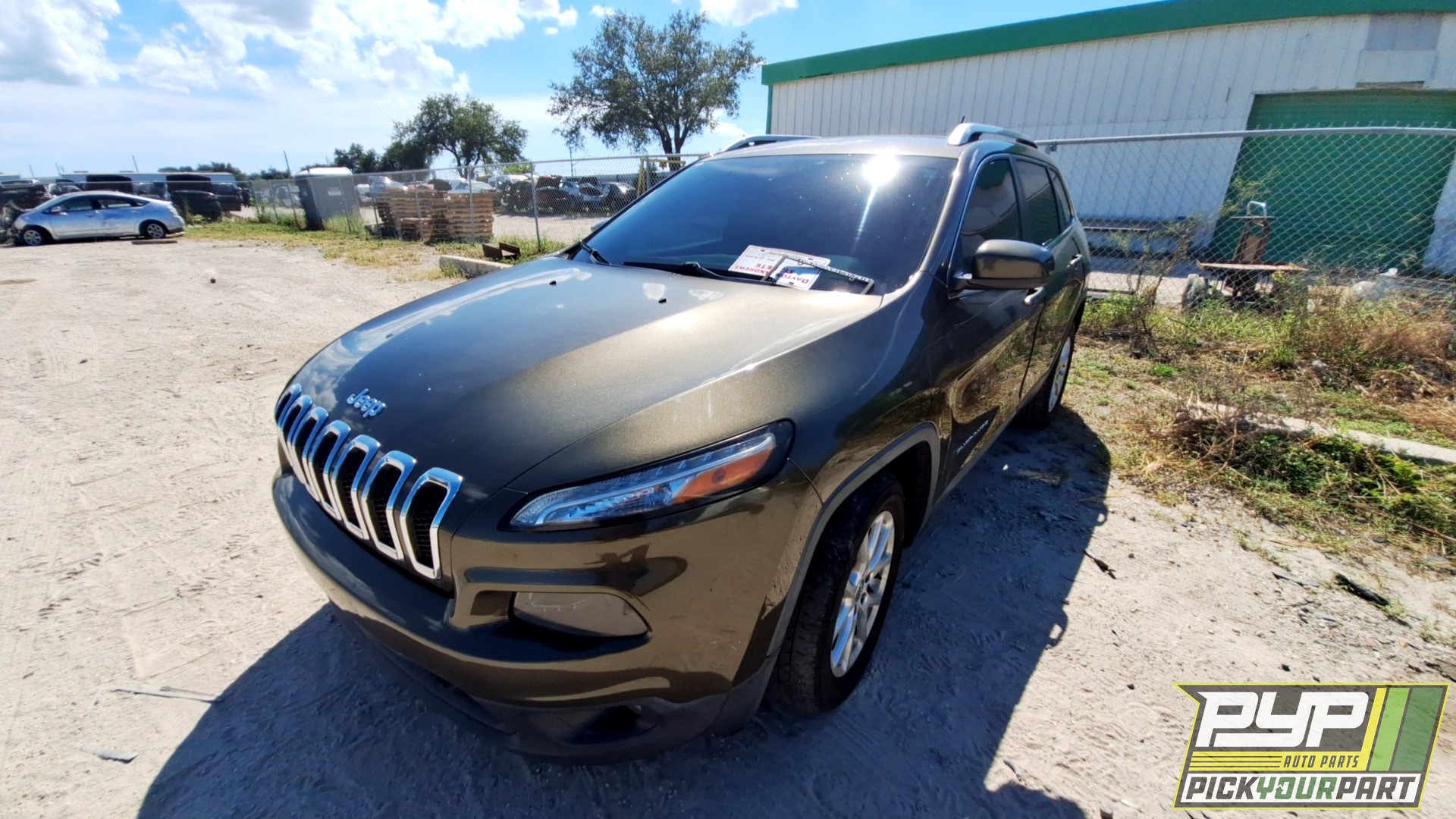 2015 JEEP CHEROKEE partes disponibles