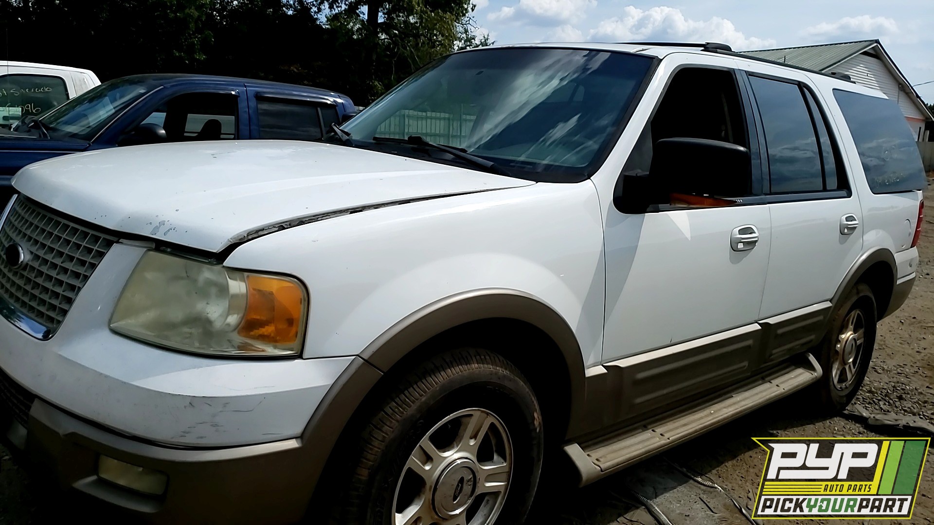 2004 FORD EXPEDITION available for parts