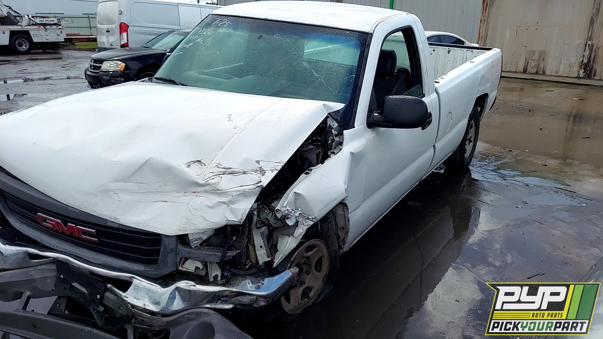 2004 GMC SIERRA 1500 available for parts