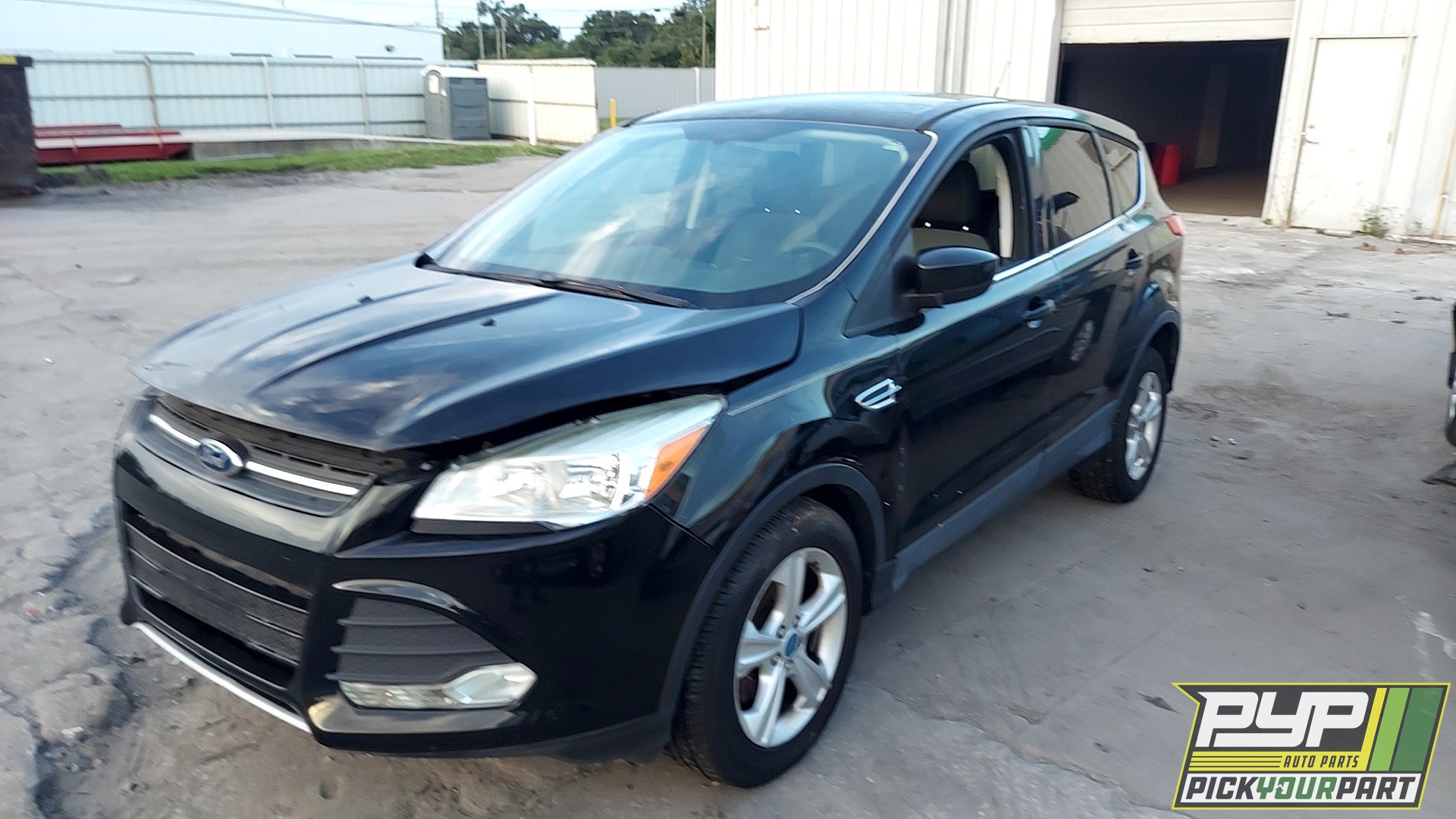 2014 FORD ESCAPE available for parts