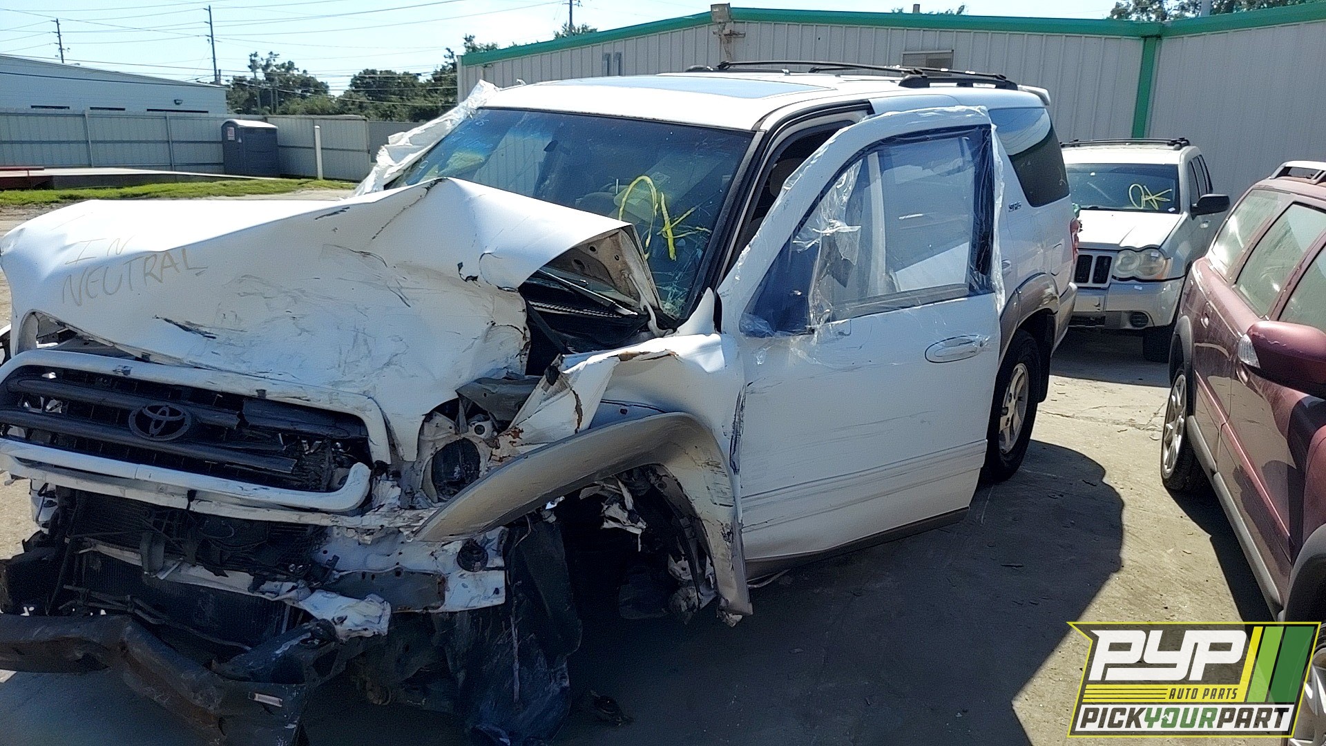 2003 TOYOTA SEQUOIA partes disponibles