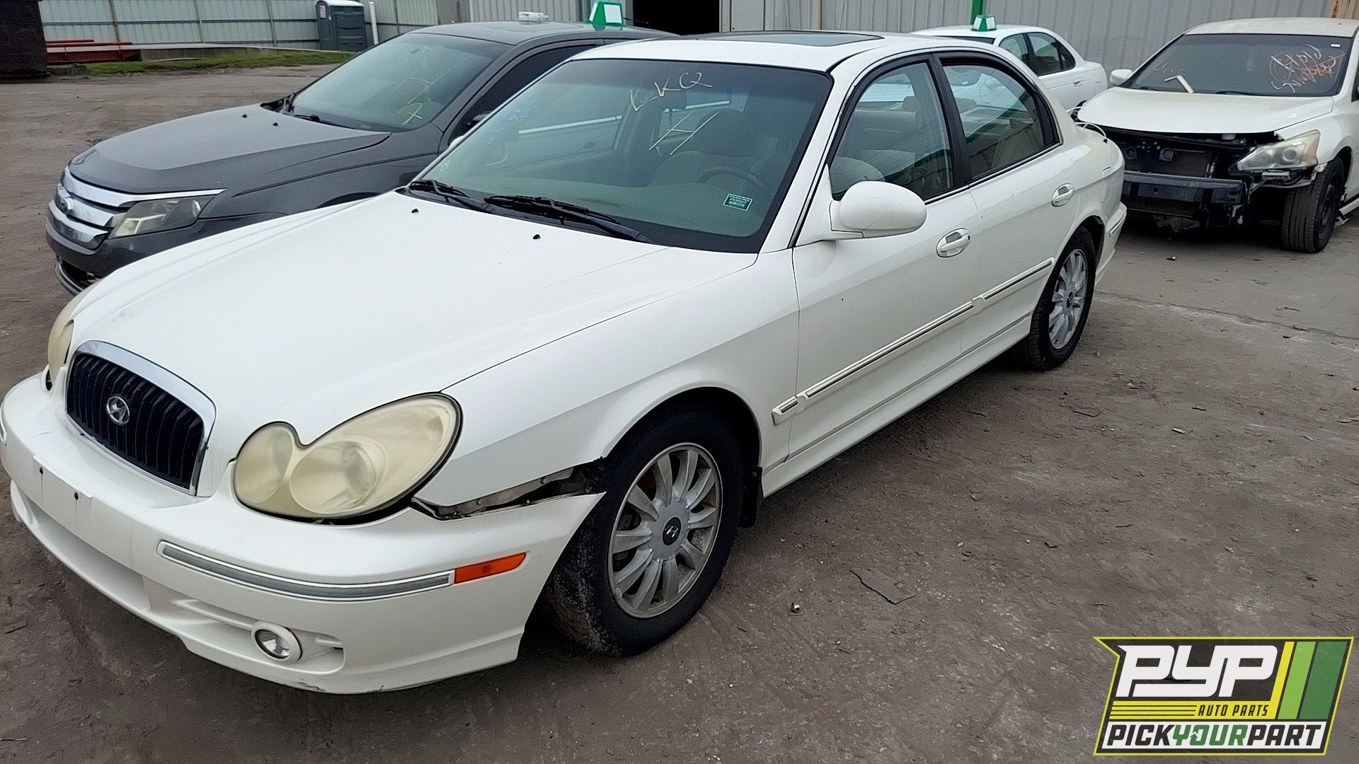 2004 HYUNDAI SONATA available for parts