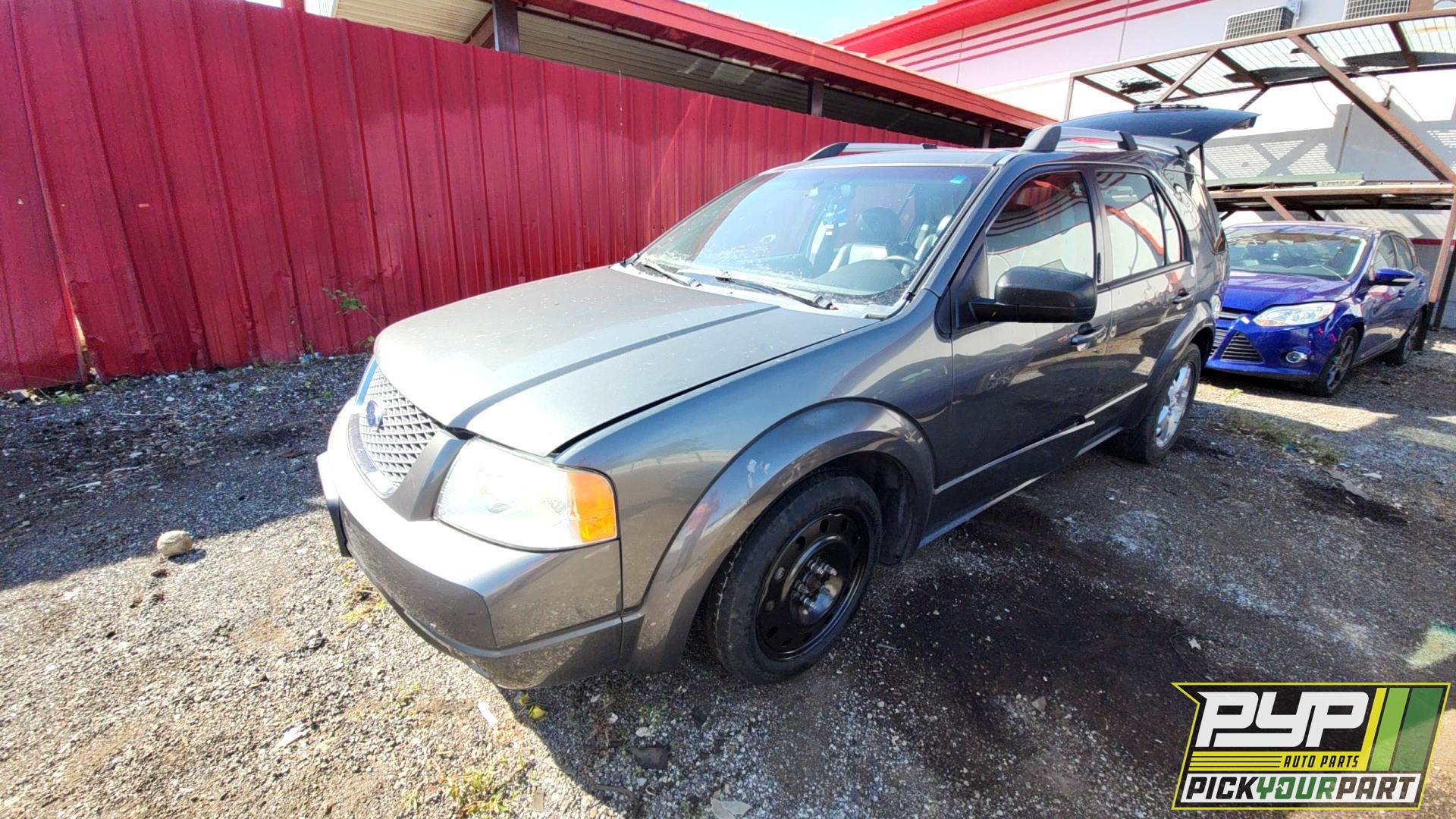 2005 FORD FREESTYLE available for parts