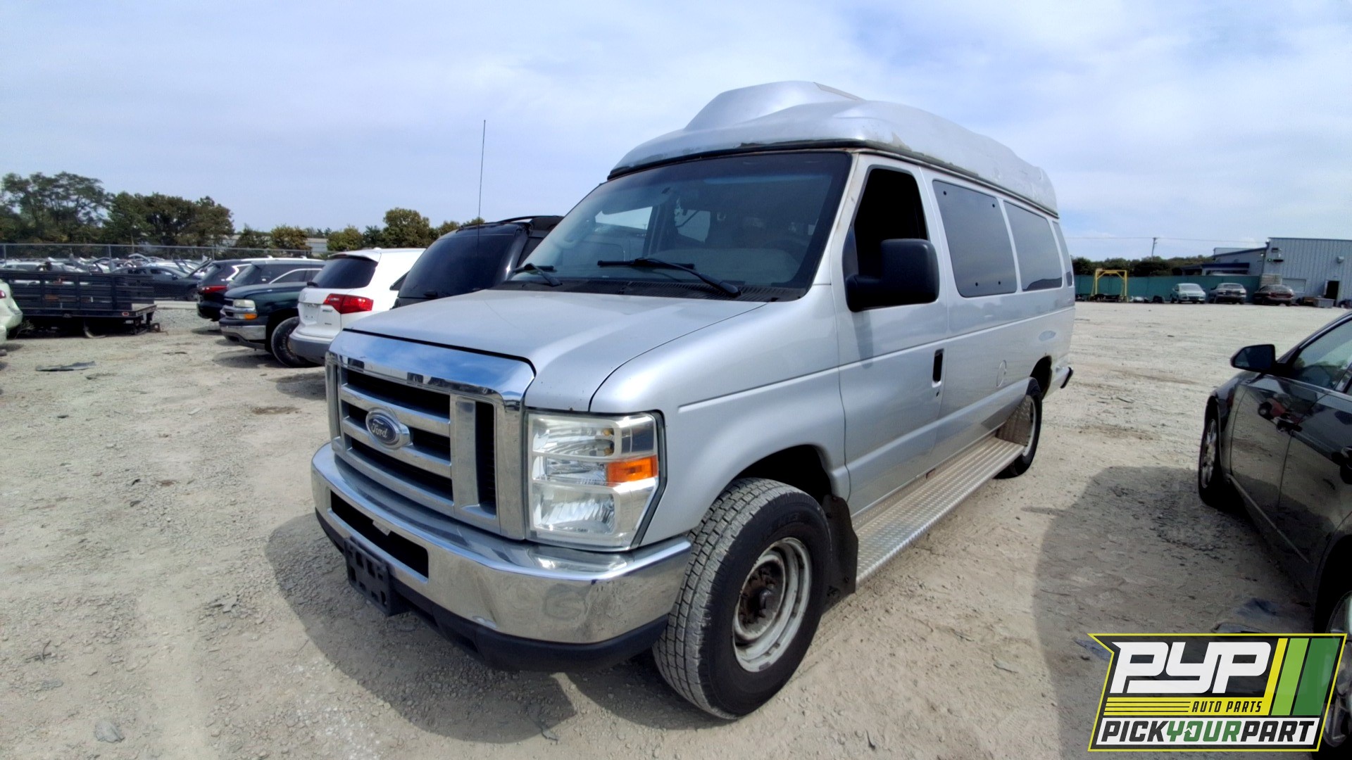 2009 FORD E-350 SUPER DUTY available for parts