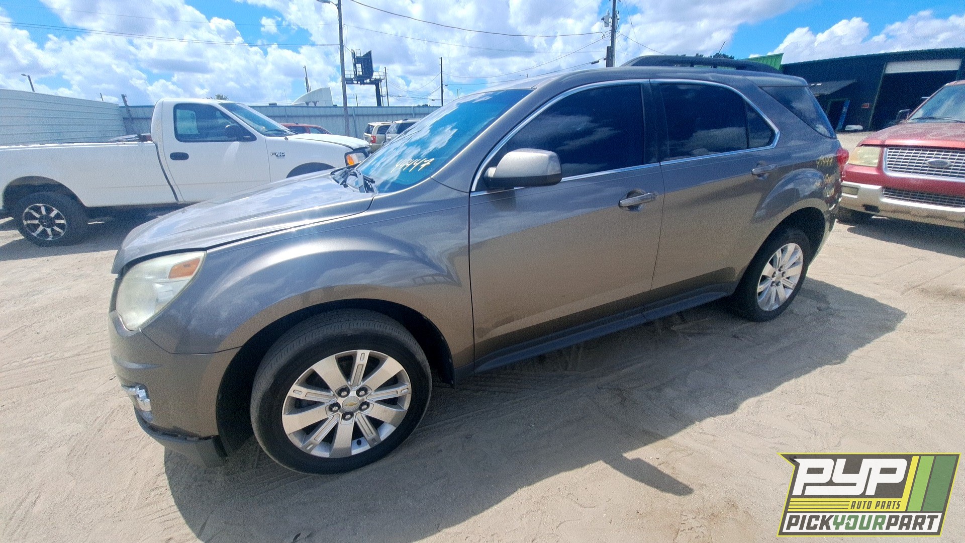 2011 CHEVROLET EQUINOX available for parts