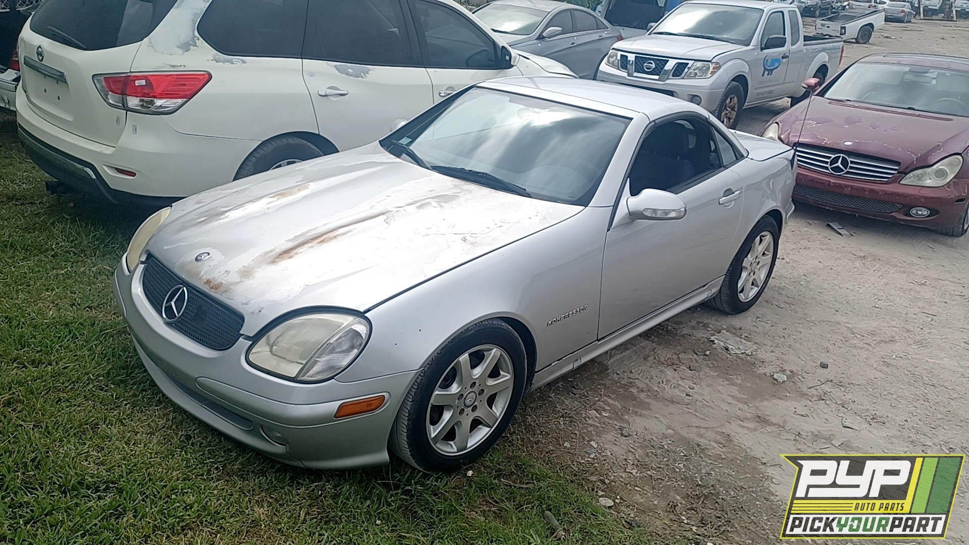2001 MERCEDES-BENZ SLK230 partes disponibles