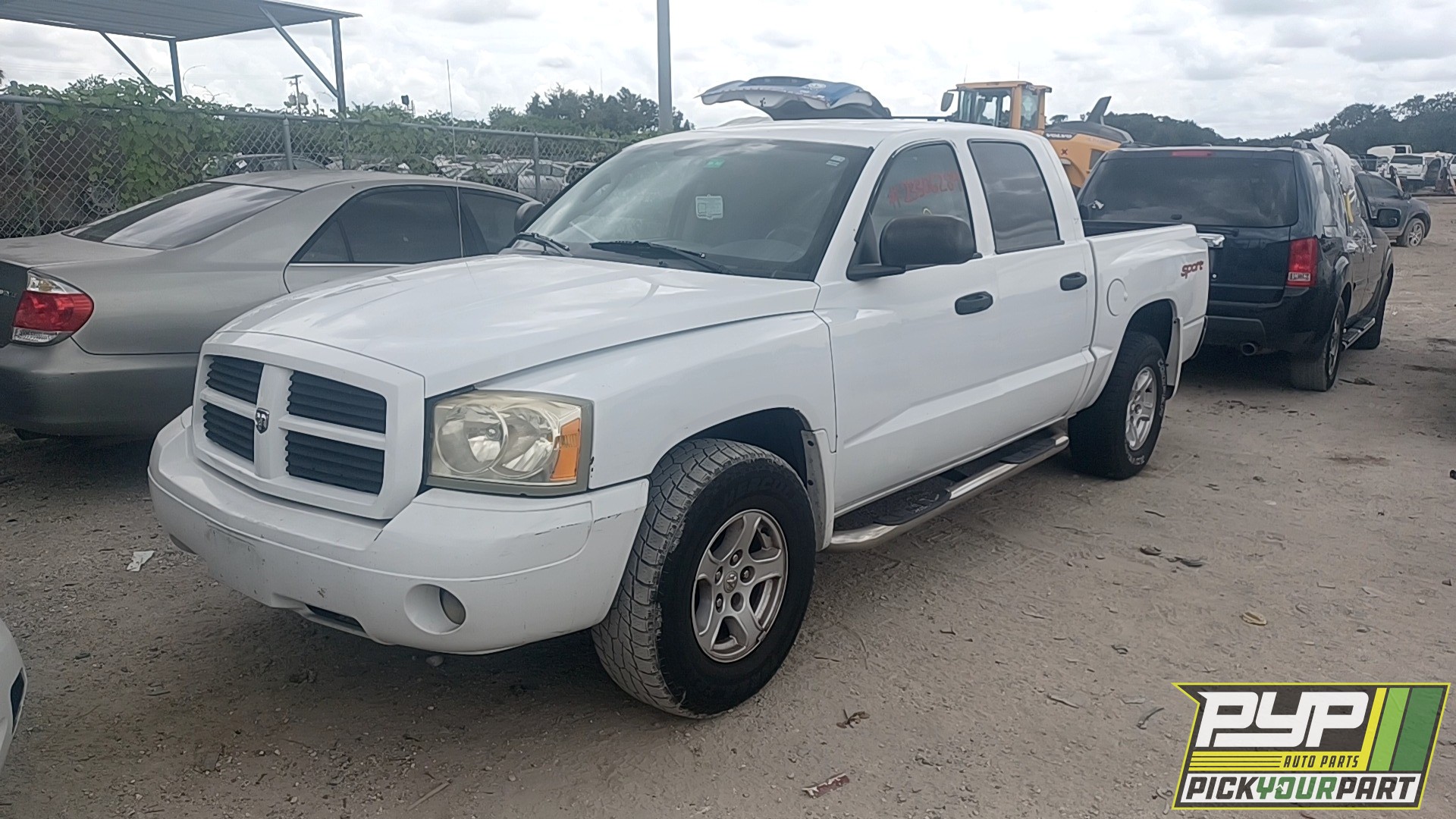2006 DODGE DAKOTA available for parts
