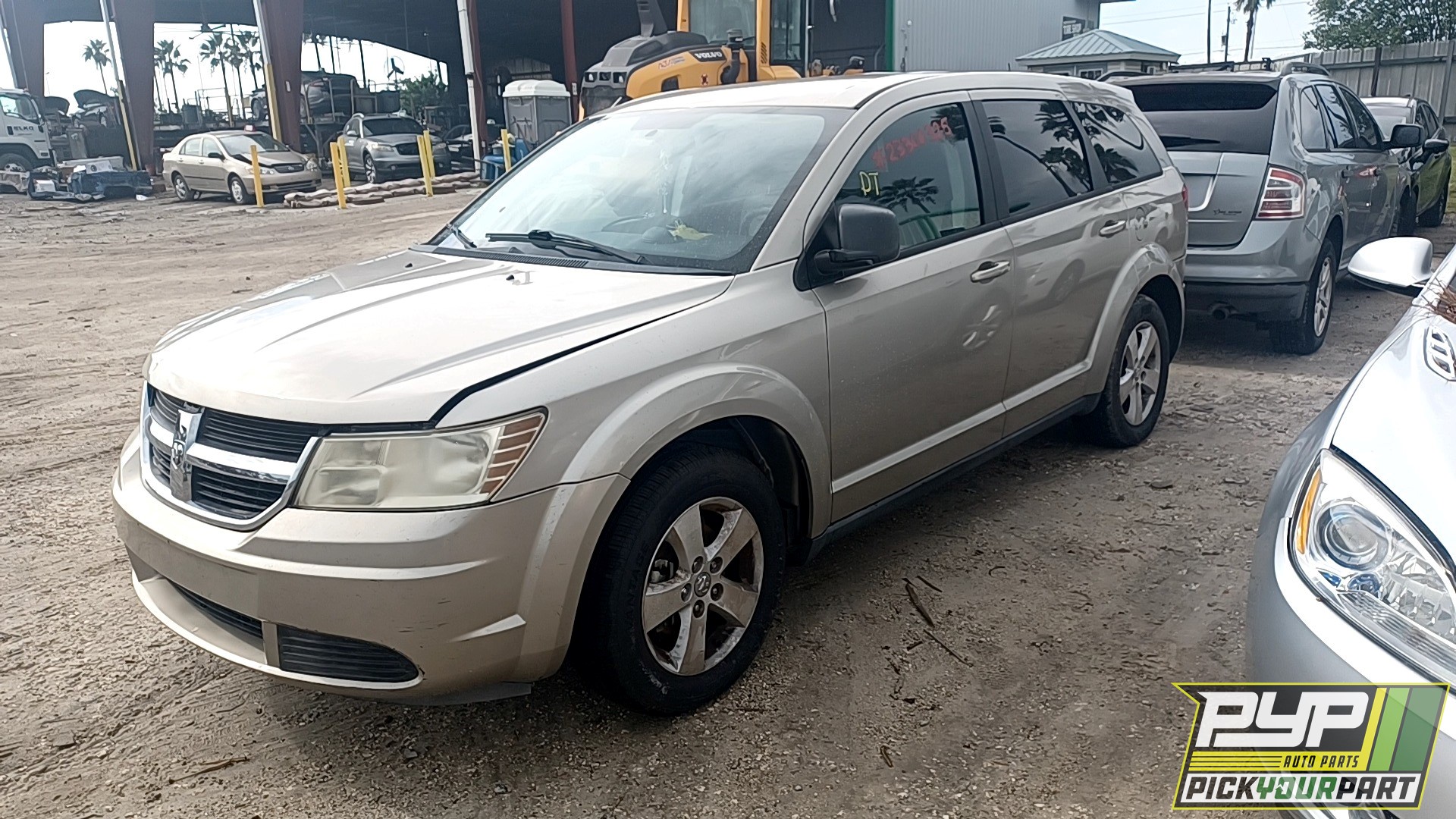 2009 DODGE JOURNEY available for parts