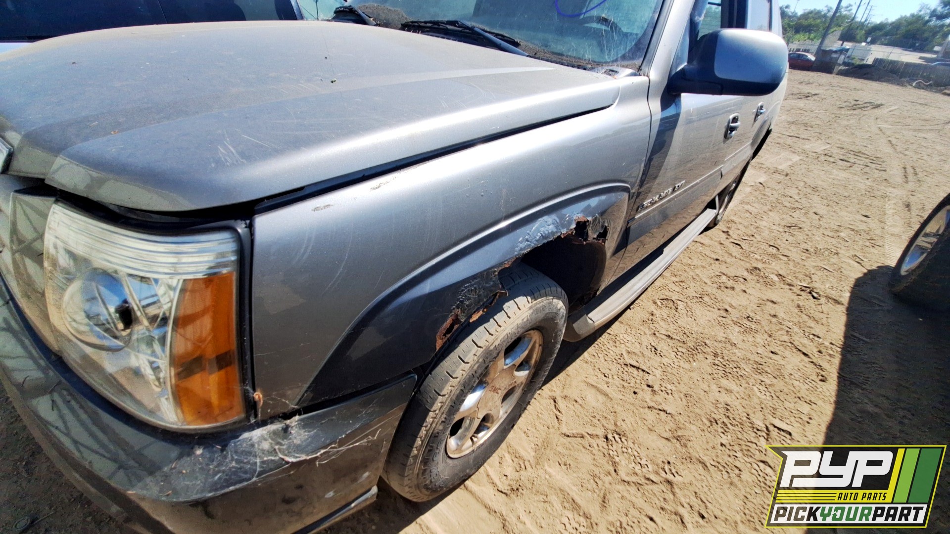 2003 CADILLAC ESCALADE EXT available for parts