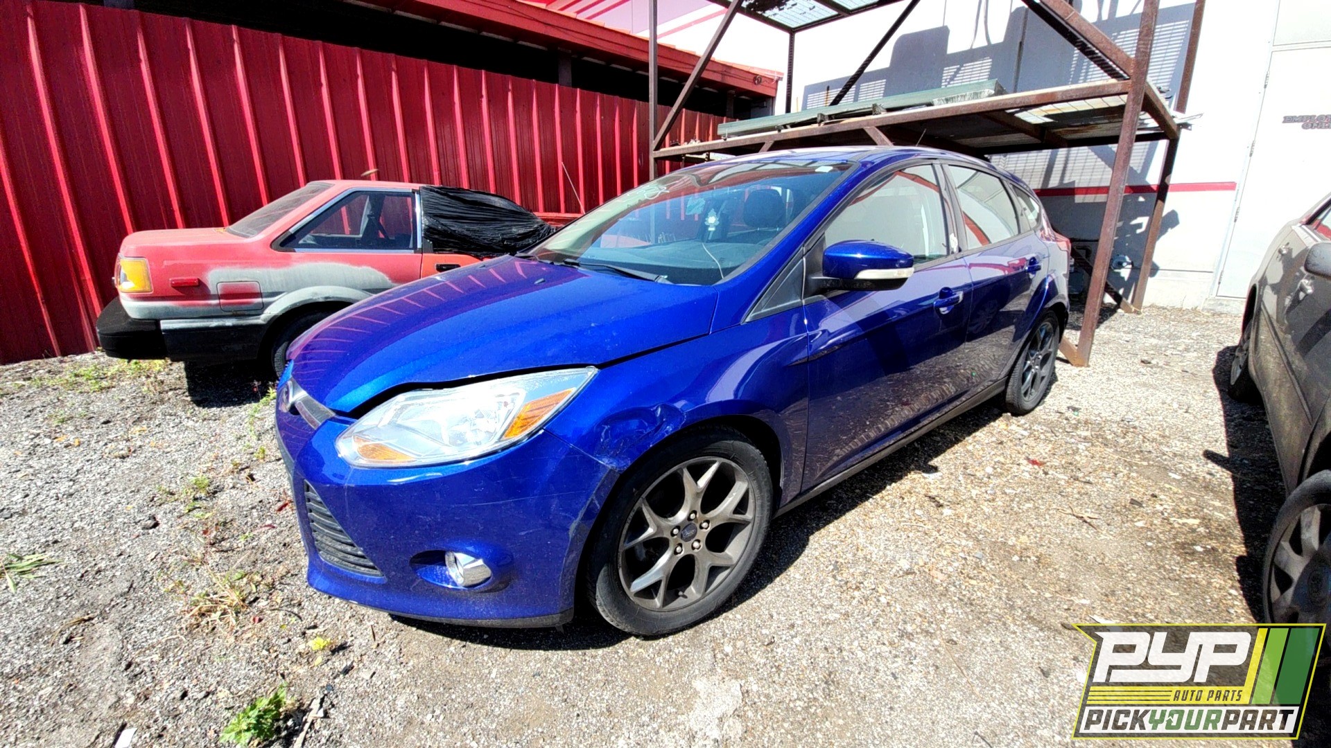 2014 FORD FOCUS available for parts