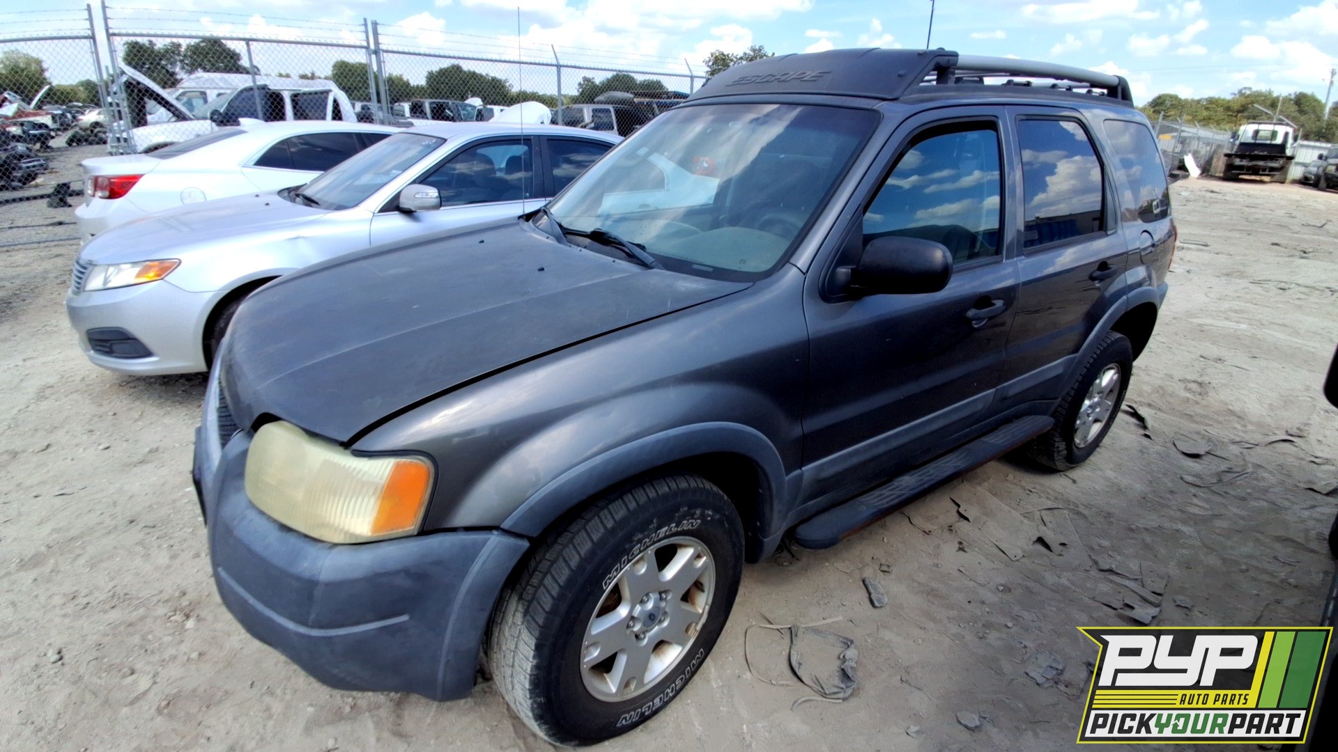 2003 FORD ESCAPE available for parts
