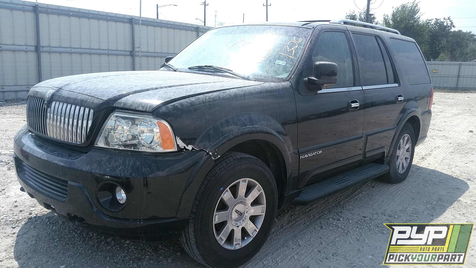 2003 LINCOLN NAVIGATOR available for parts