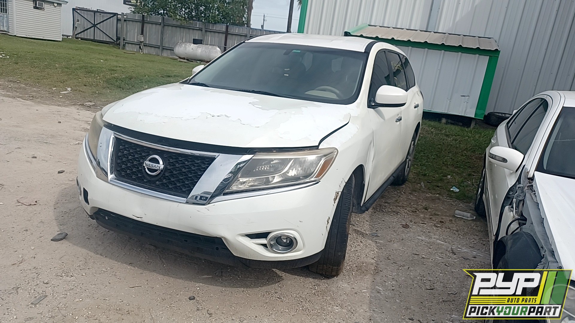 2014 NISSAN PATHFINDER available for parts