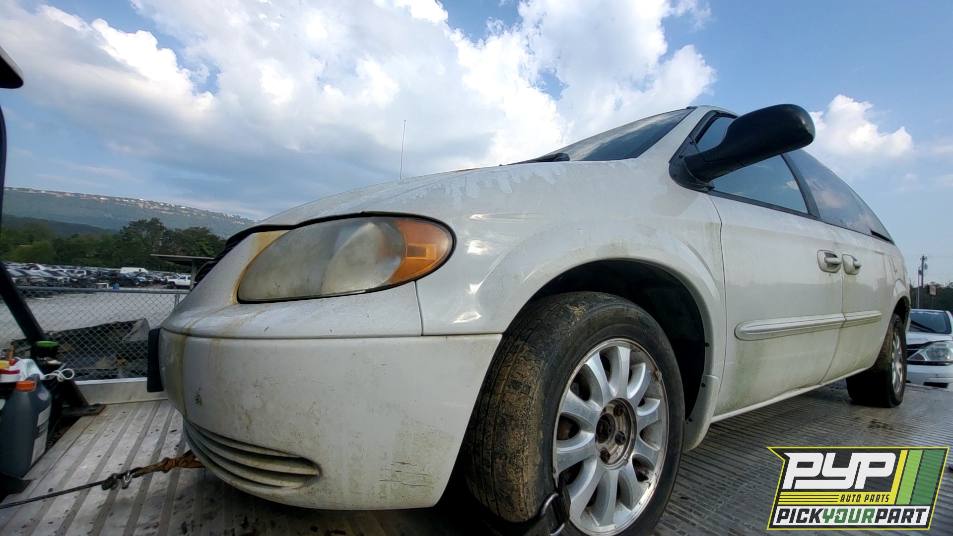 2003 CHRYSLER TOWN & COUNTRY partes disponibles