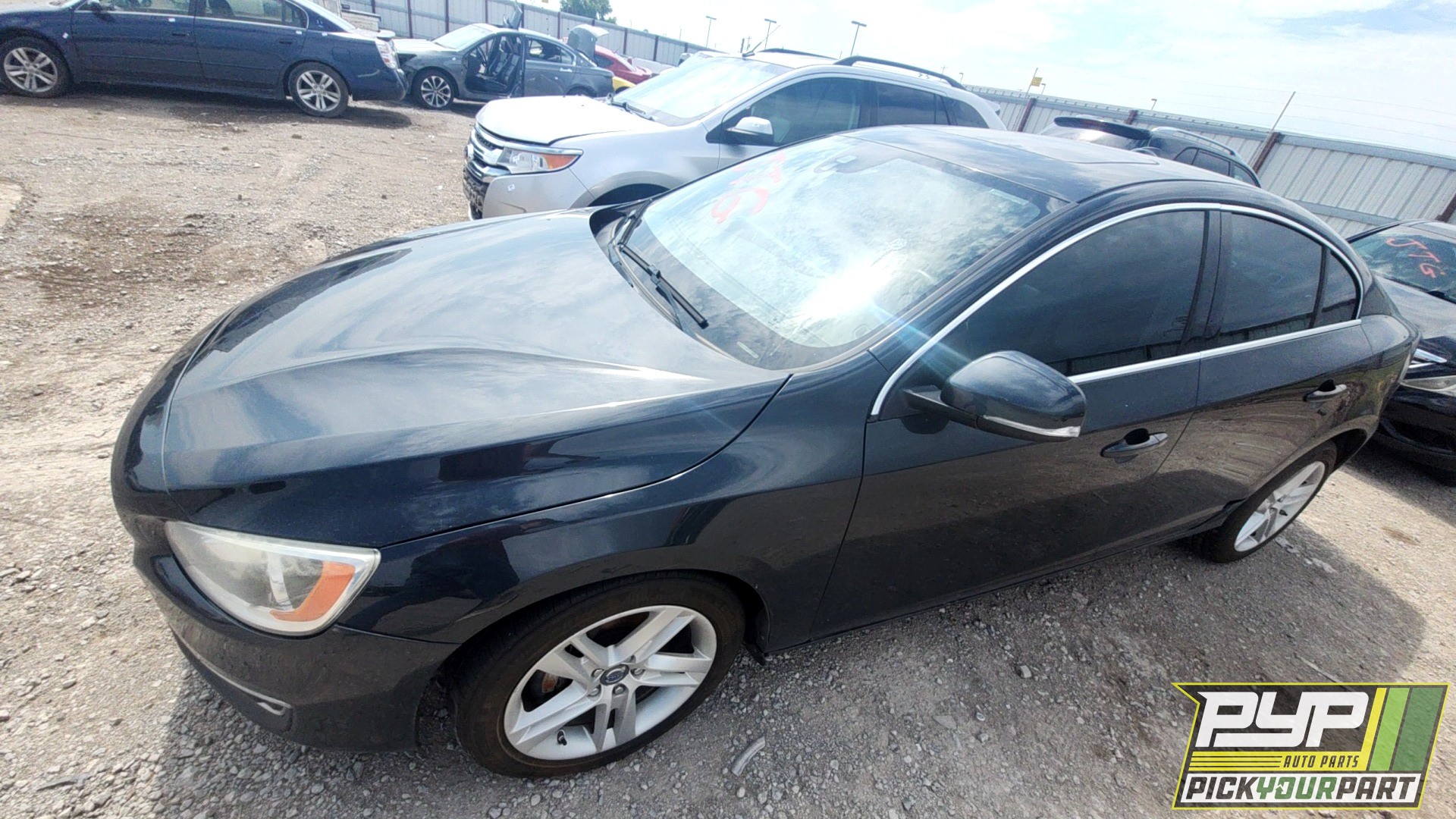 2014 VOLVO S60 available for parts