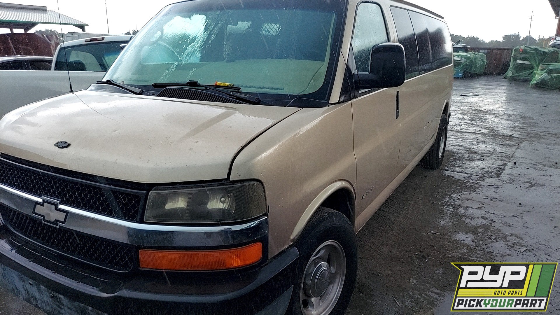 2006 CHEVROLET EXPRESS 3500 available for parts
