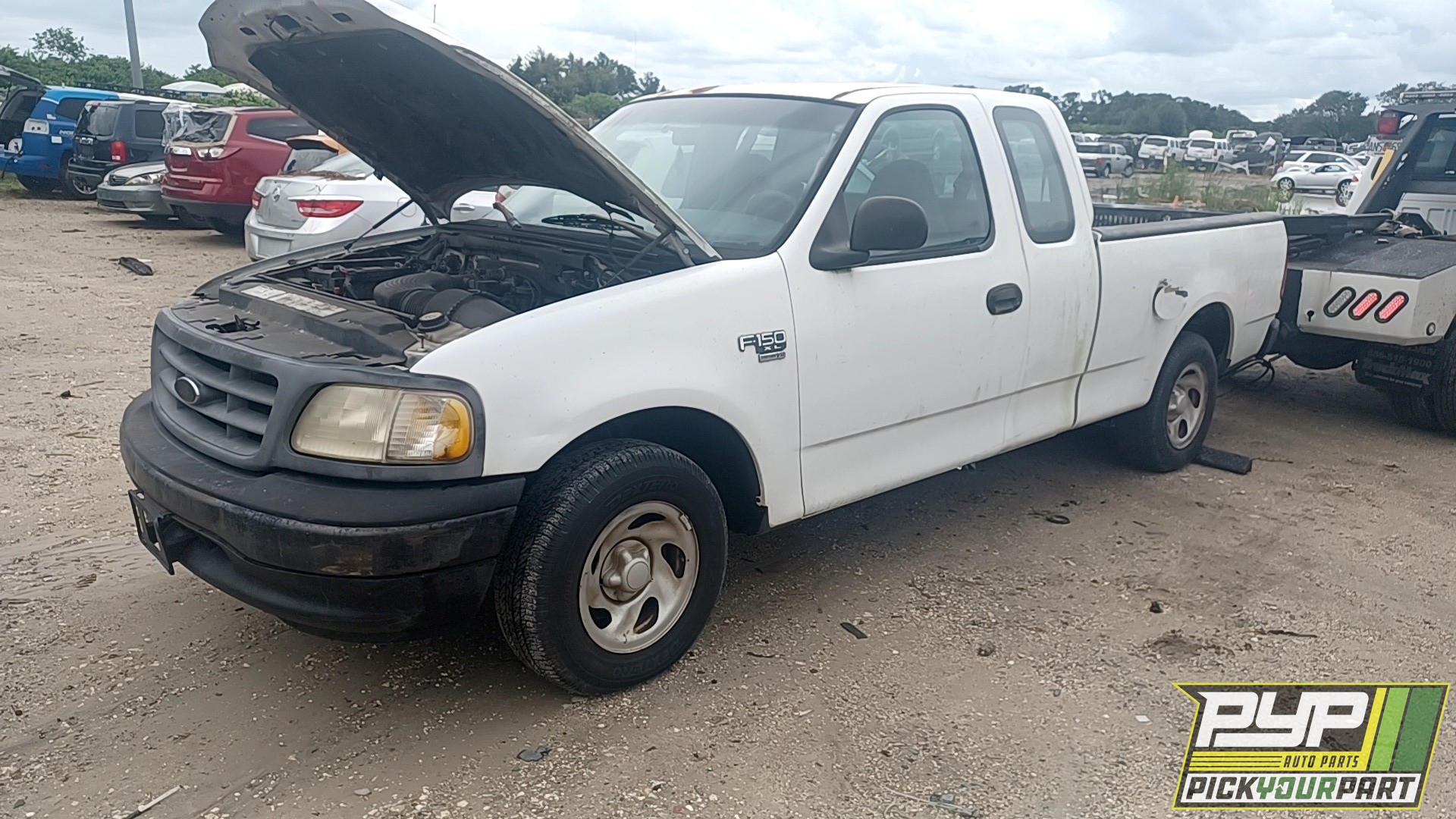 2001 FORD F-150 available for parts
