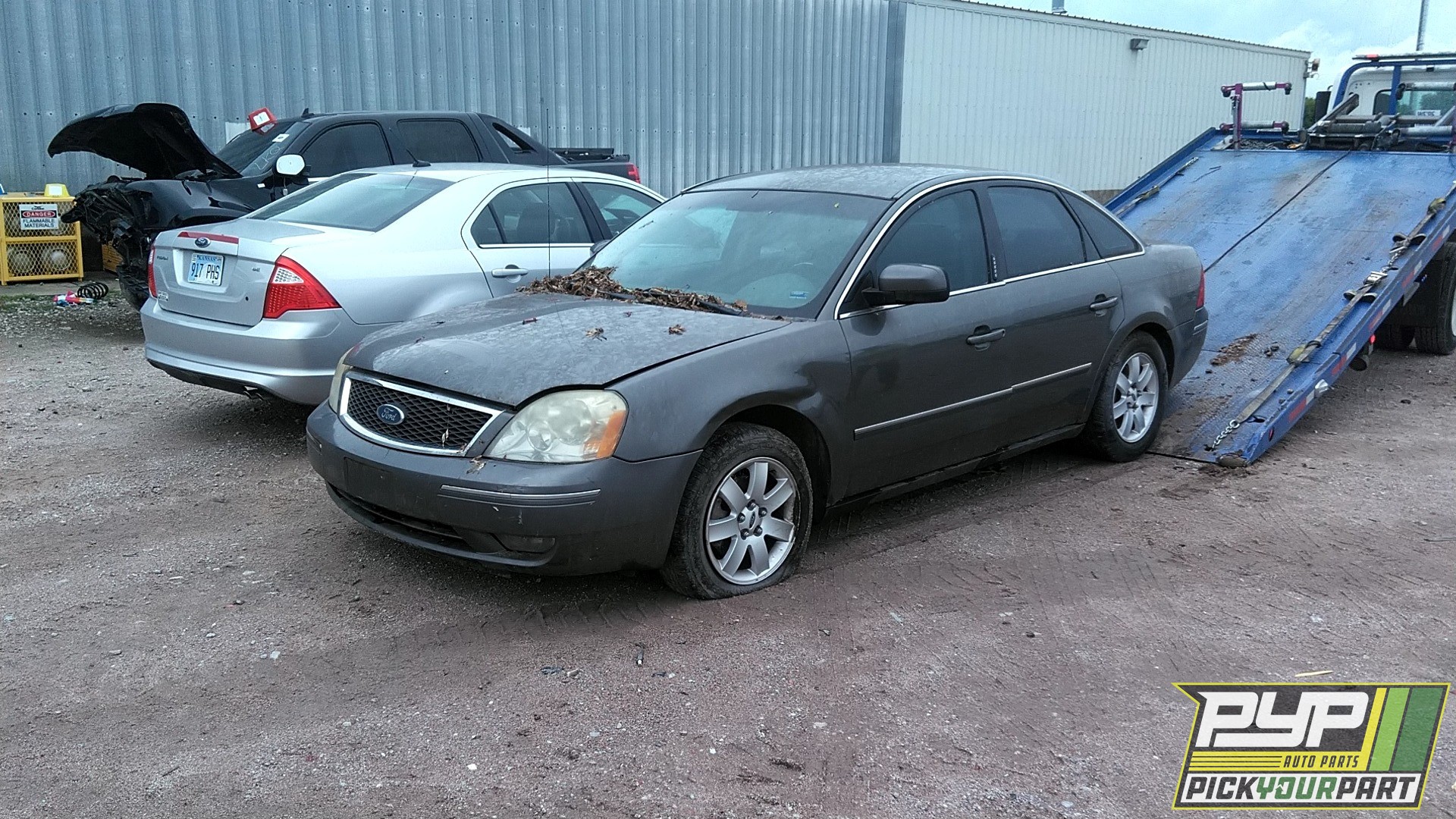 2005 FORD FIVE HUNDRED available for parts