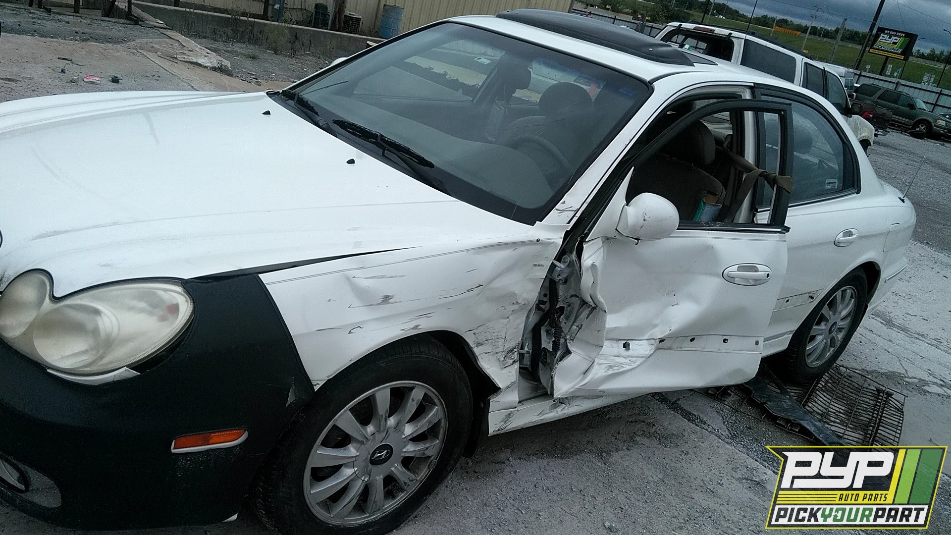 2005 HYUNDAI SONATA available for parts