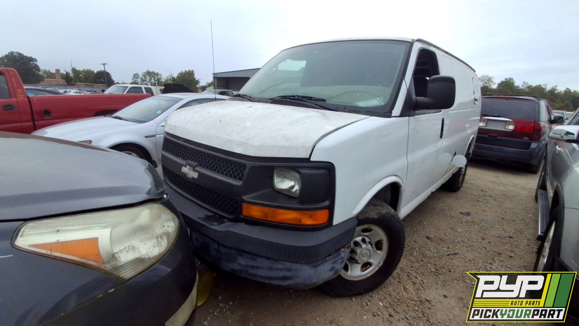 2008 CHEVROLET EXPRESS 2500 available for parts