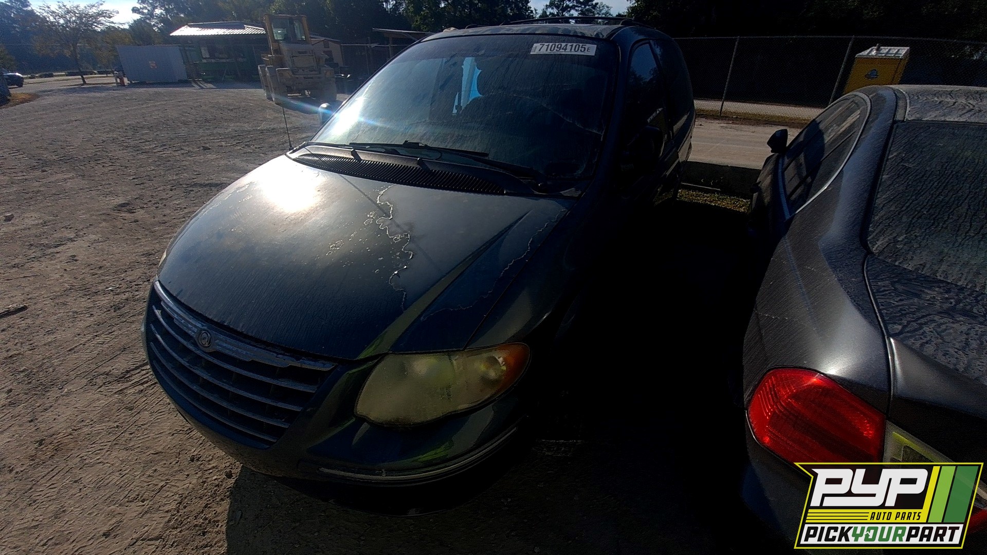 2005 CHRYSLER TOWN & COUNTRY available for parts