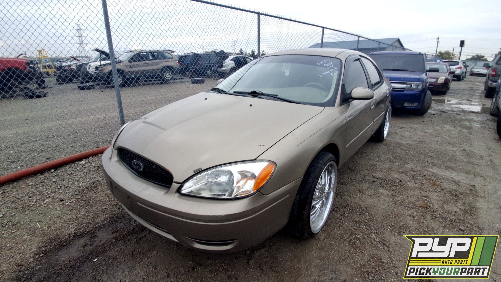 2004 FORD TAURUS partes disponibles