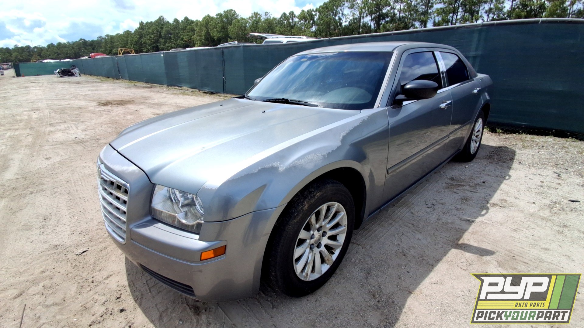 2006 CHRYSLER 300 available for parts