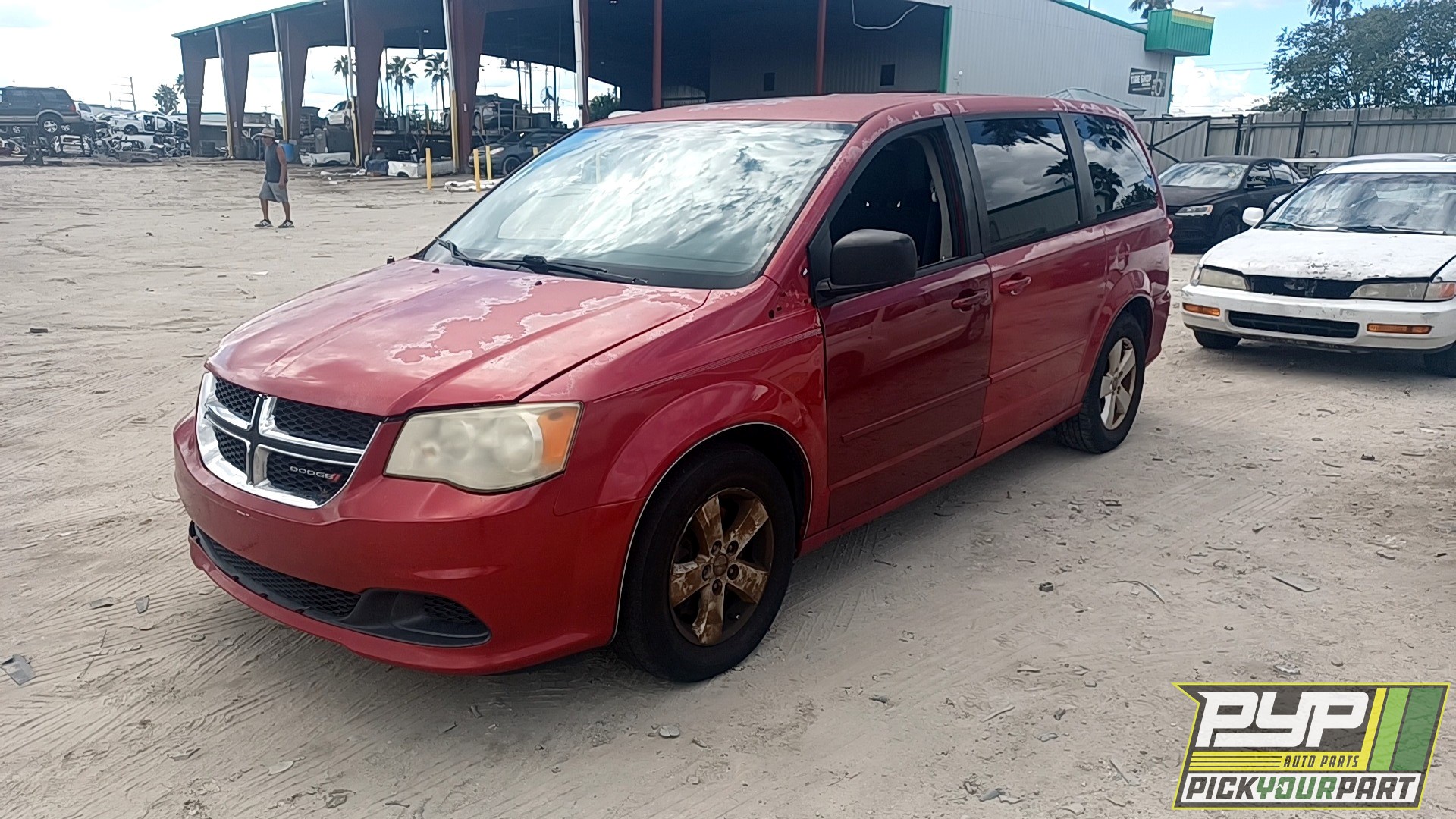 2013 DODGE GRAND CARAVAN available for parts