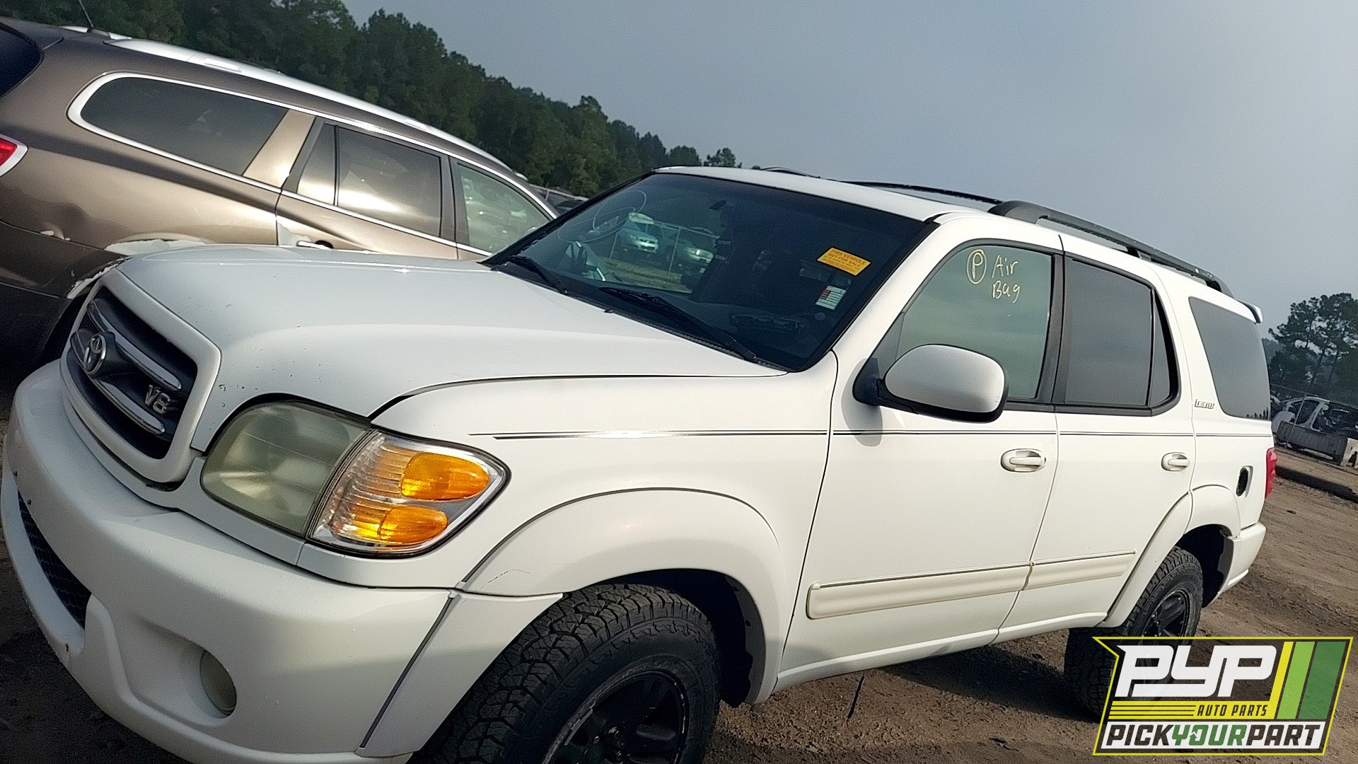 2004 TOYOTA SEQUOIA available for parts