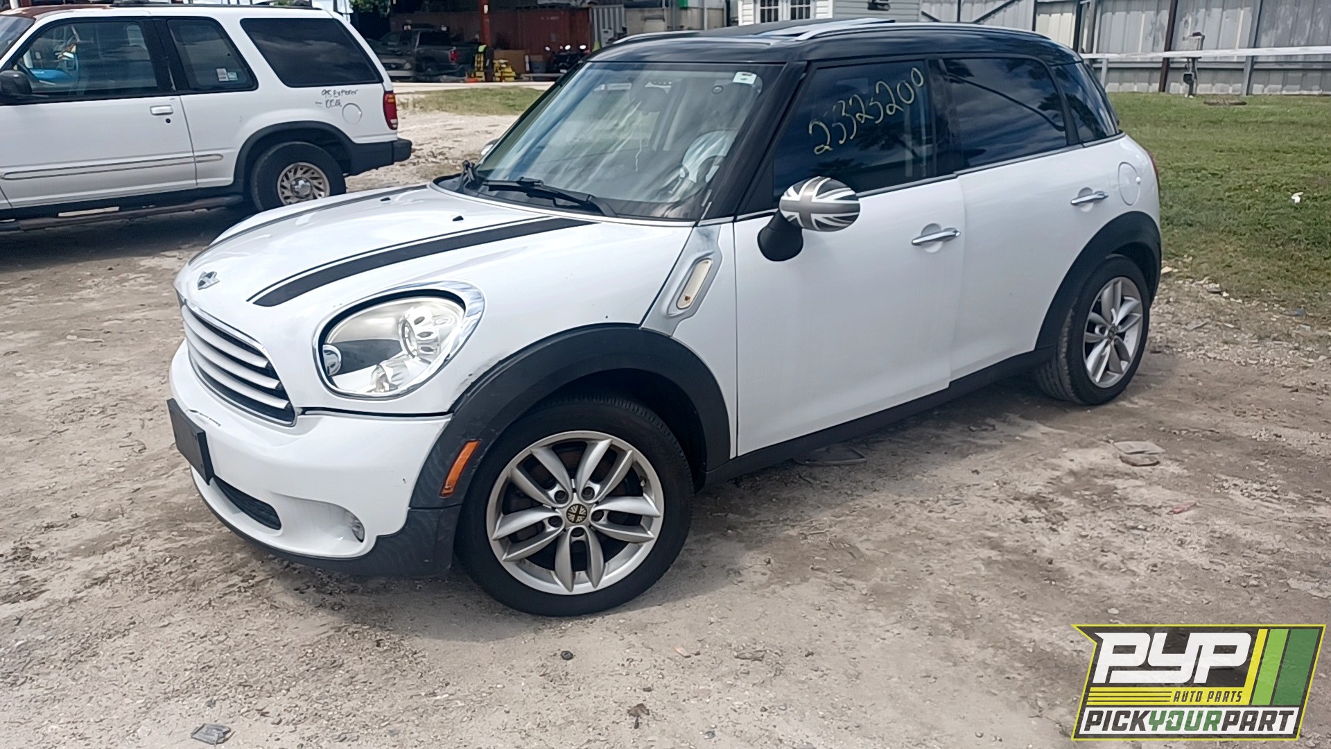 2011 MINI COOPER COUNTRYMAN available for parts