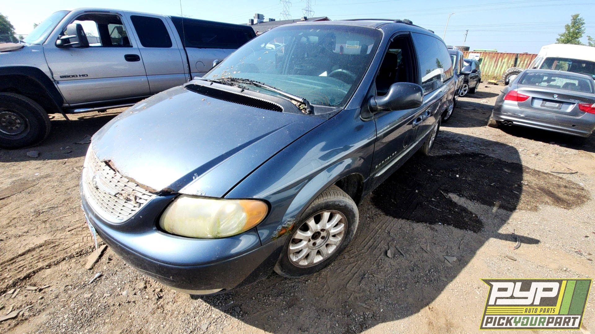 2001 CHRYSLER TOWN & COUNTRY available for parts