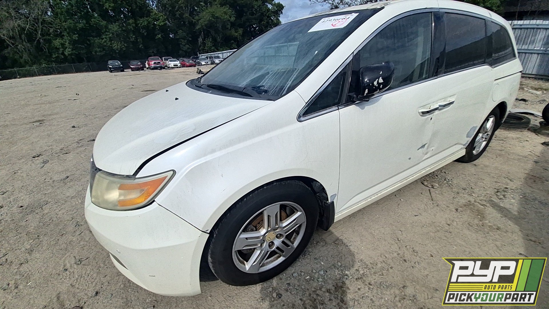 2013 HONDA ODYSSEY available for parts