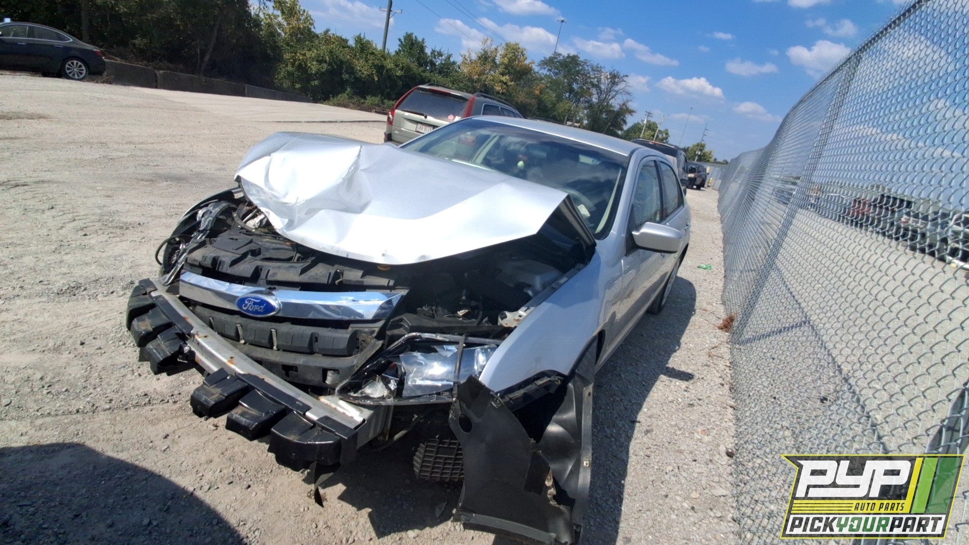 2011 FORD FUSION available for parts