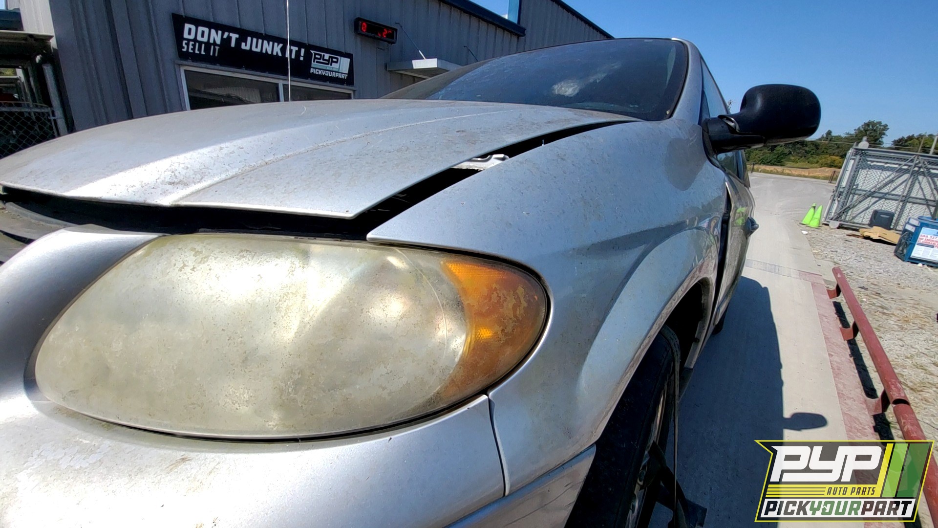 2006 DODGE GRAND CARAVAN available for parts