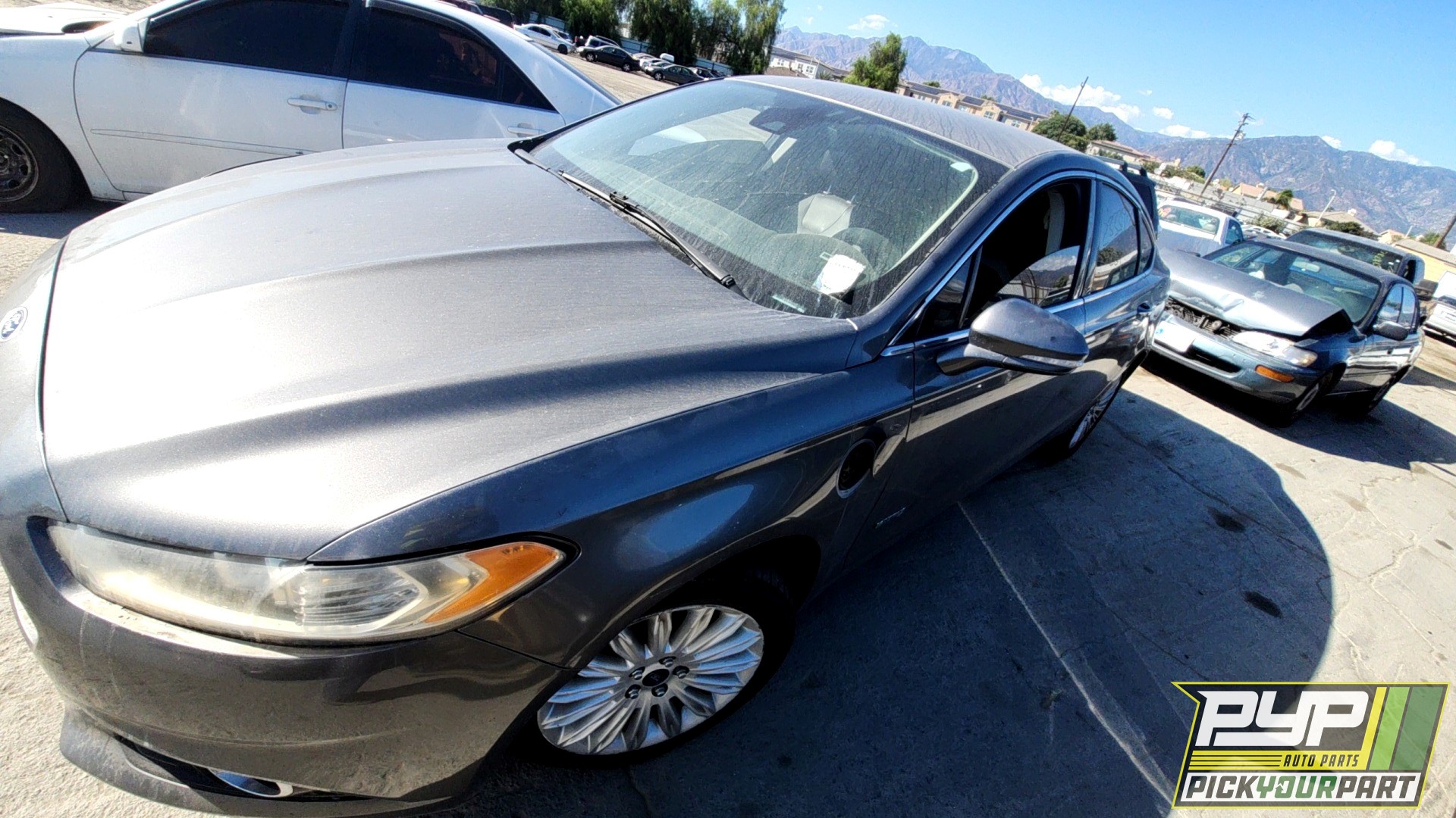 2014 FORD FUSION available for parts