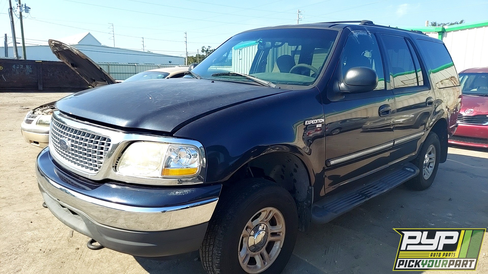 2001 FORD EXPEDITION available for parts