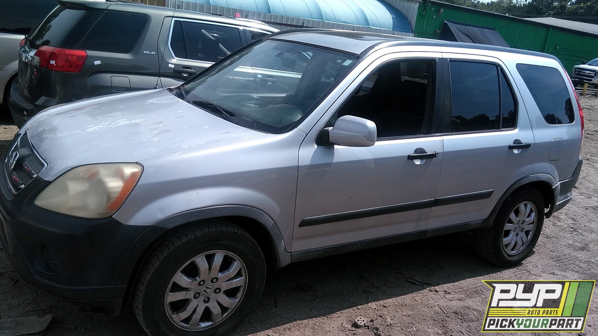 2005 HONDA CR-V available for parts