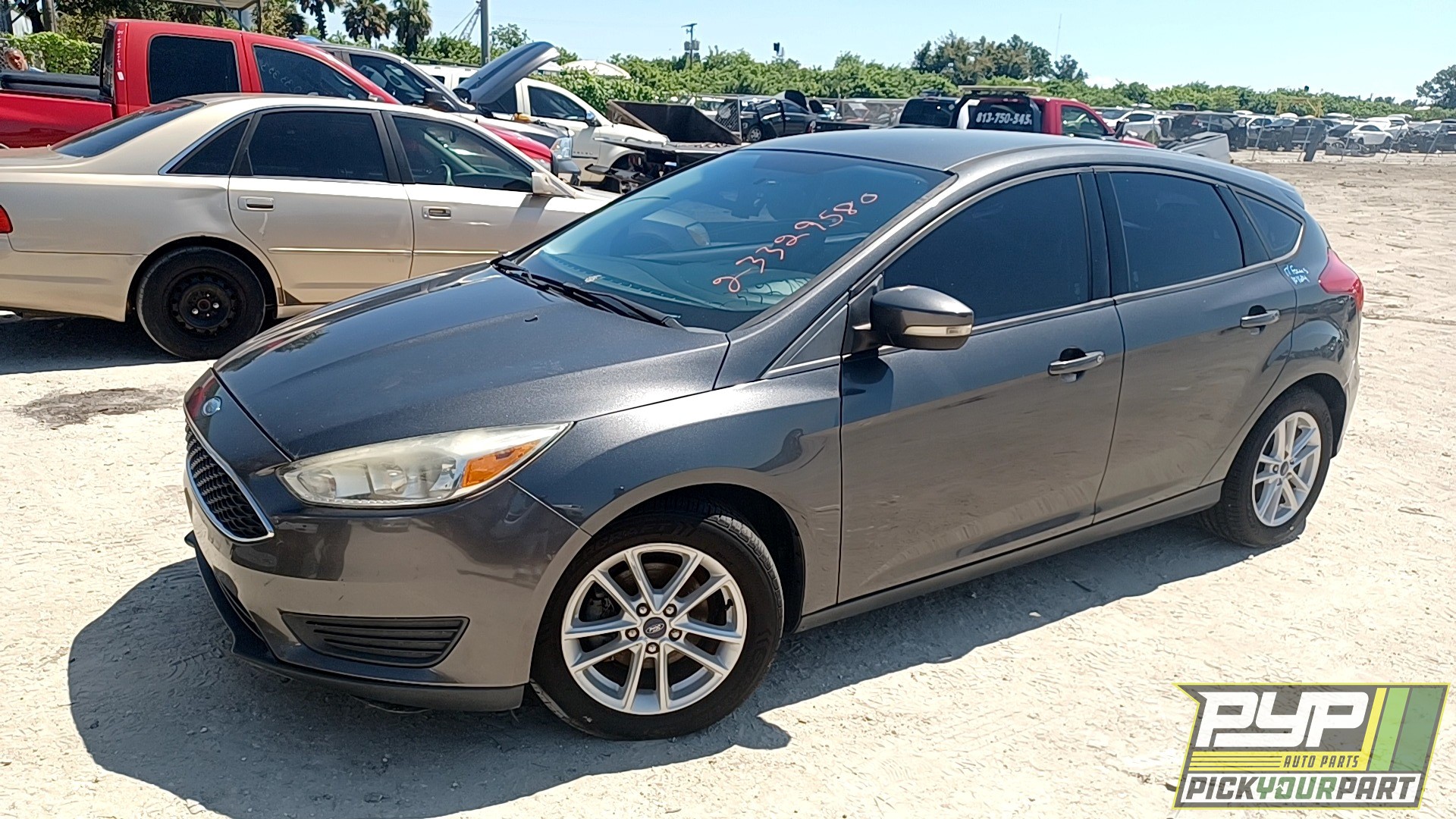 2017 FORD FOCUS available for parts