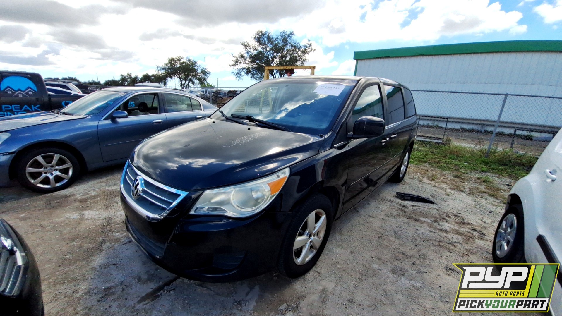 2010 VOLKSWAGEN ROUTAN partes disponibles