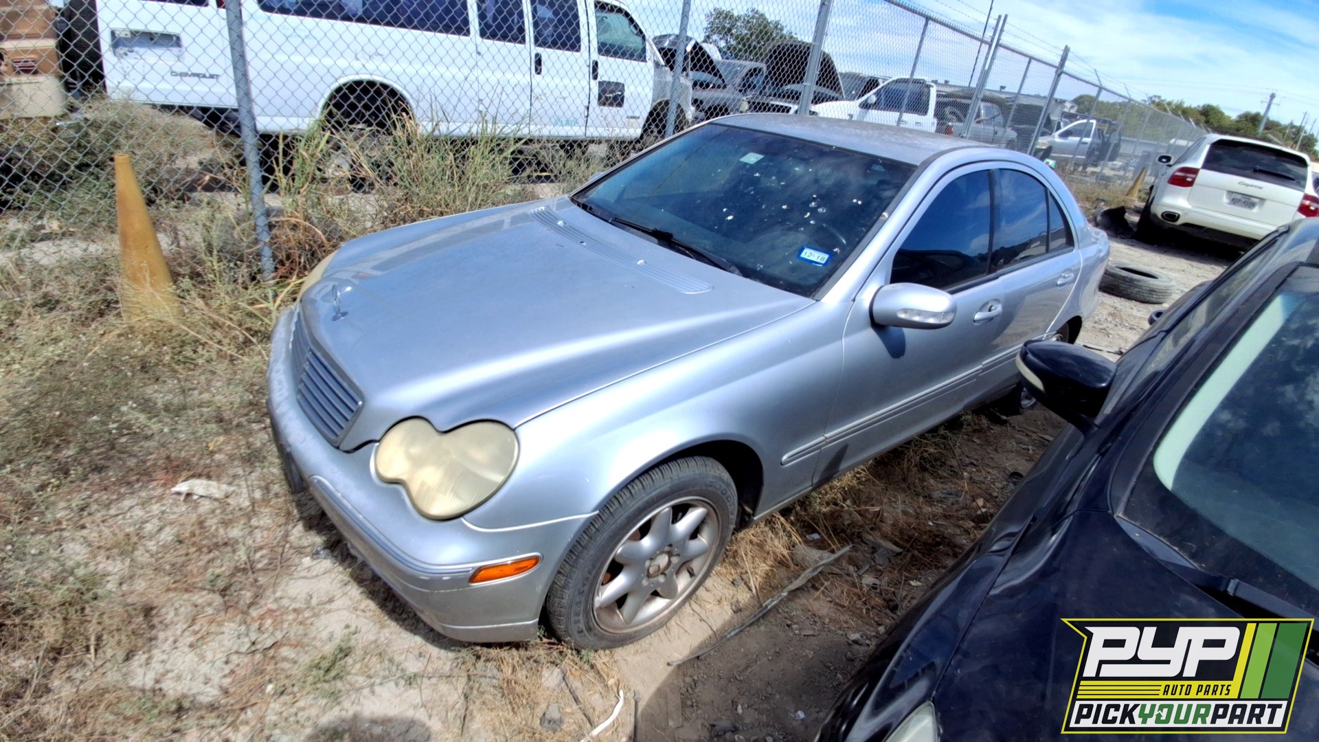 2002 MERCEDES-BENZ C240 partes disponibles
