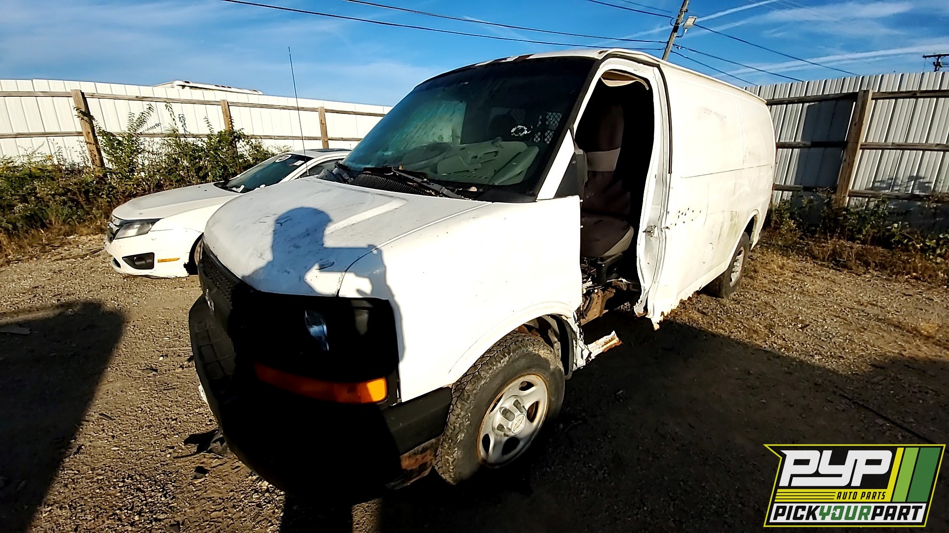 2006 CHEVROLET EXPRESS 1500 available for parts