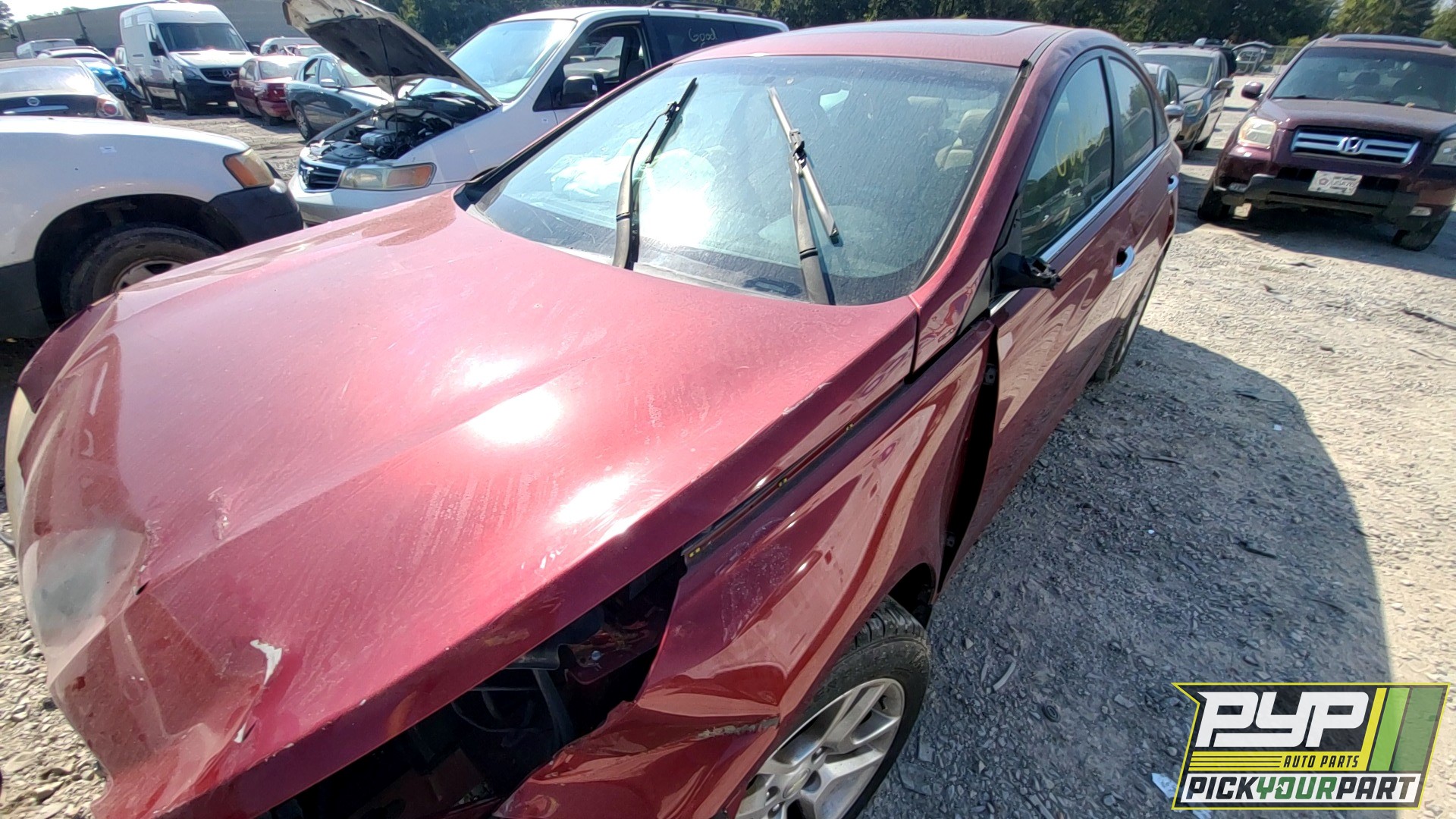 2011 HYUNDAI SONATA available for parts